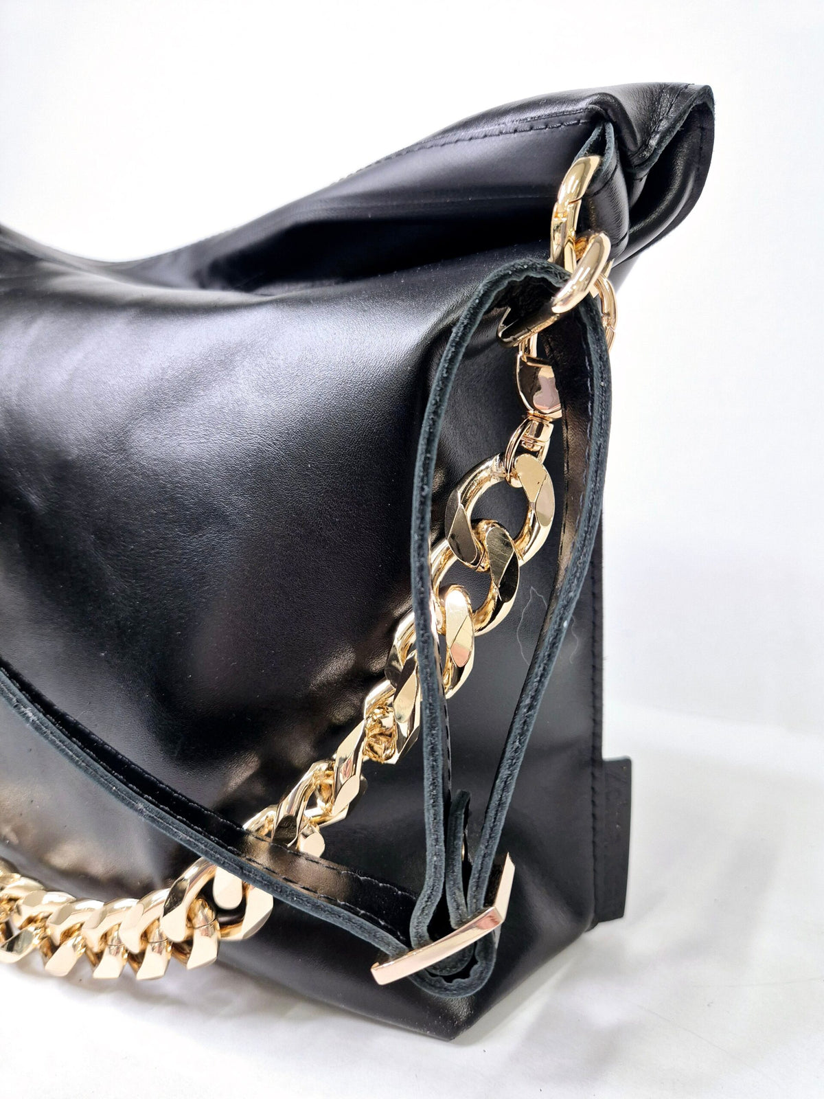 Sac à main hobo en cuir noir, grand modèle, chaîne personnalisable, vue 4