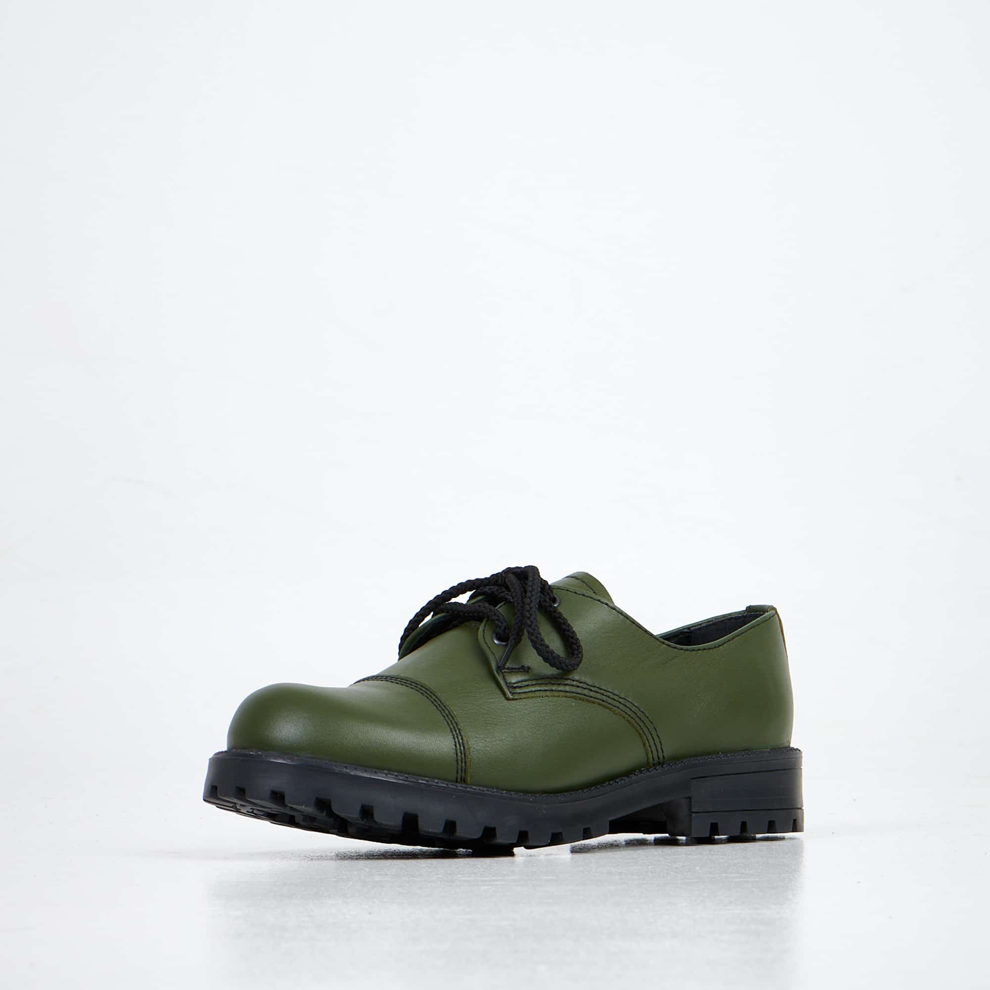 Chaussures en cuir vert sapin, design épuré, vue arrière
