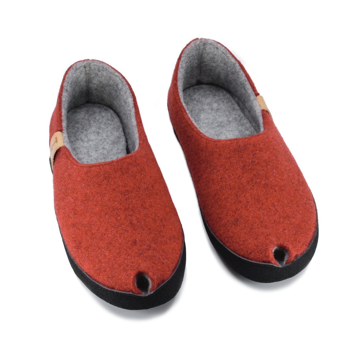 Chaussons en feutre de laine rouge - TOKU Budapest, photo 3