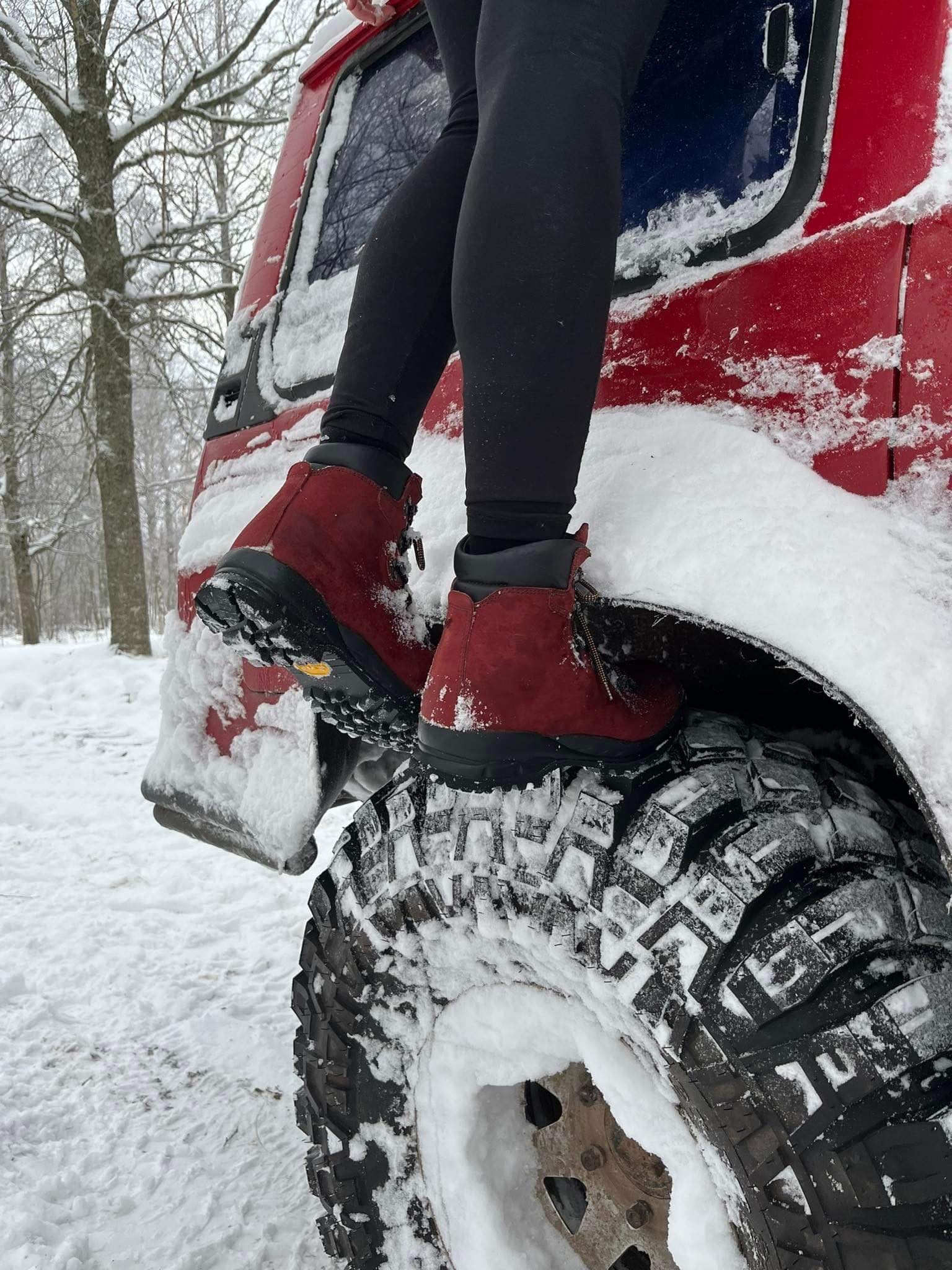 553P Rosso Hiking Boots