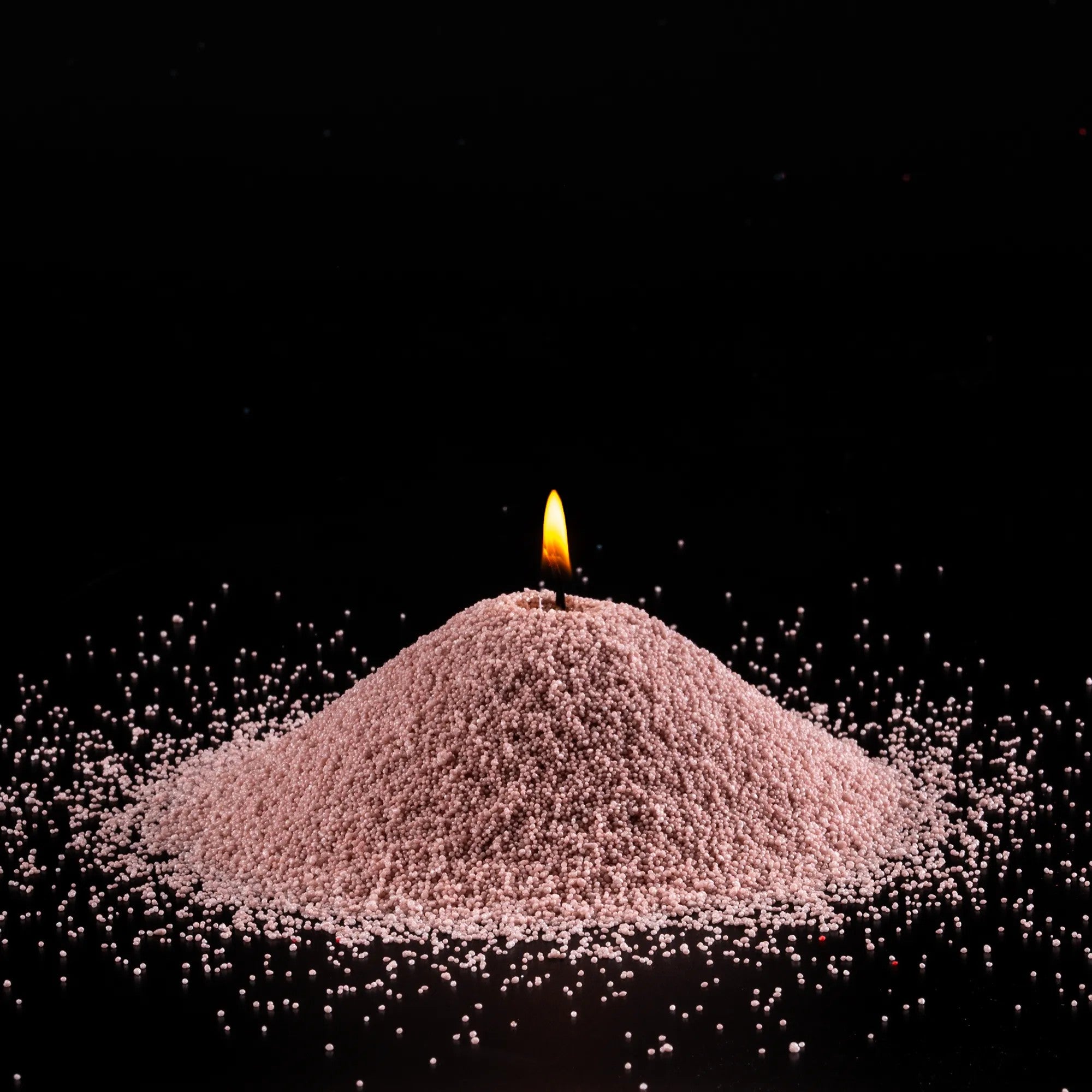Recharge bougie en poudre Candledust sans parfum nude 330 grammes, vue éditoriale