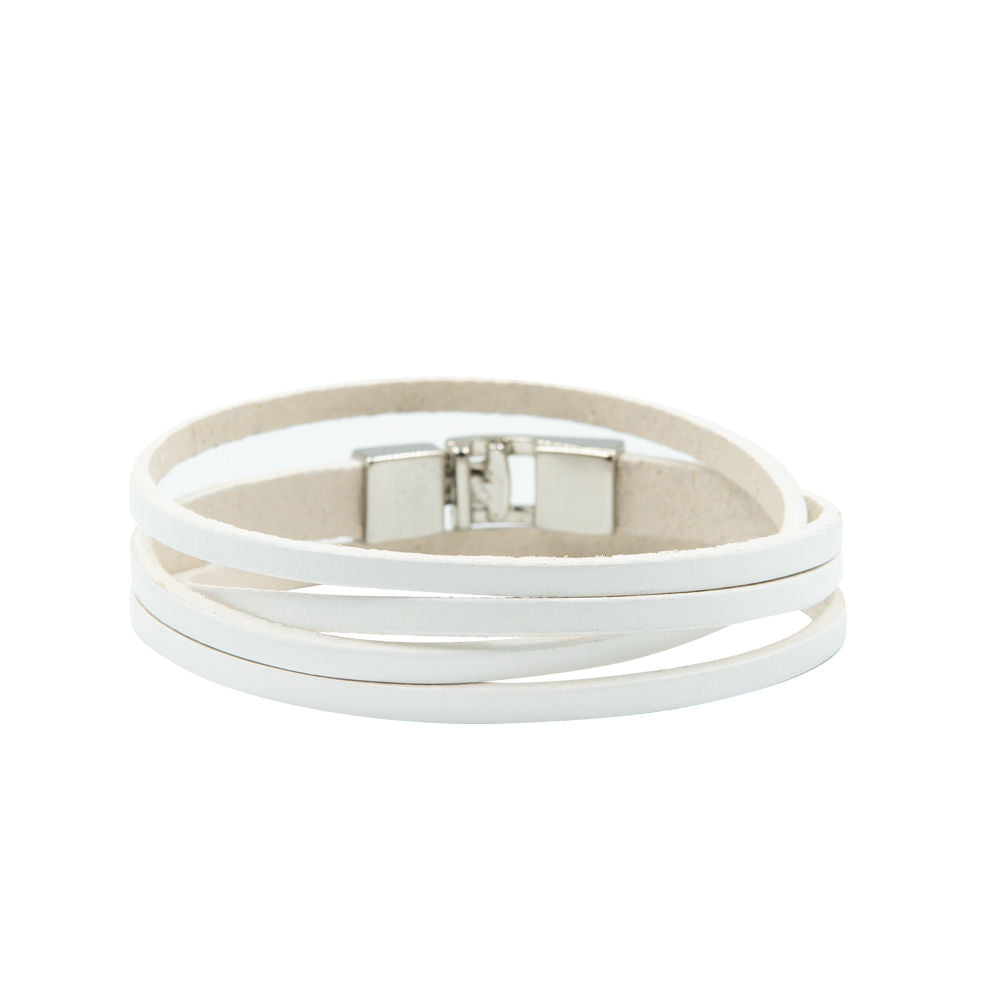 Bracelet en cuir double tour à fermoir crochet argent, vue détaillée