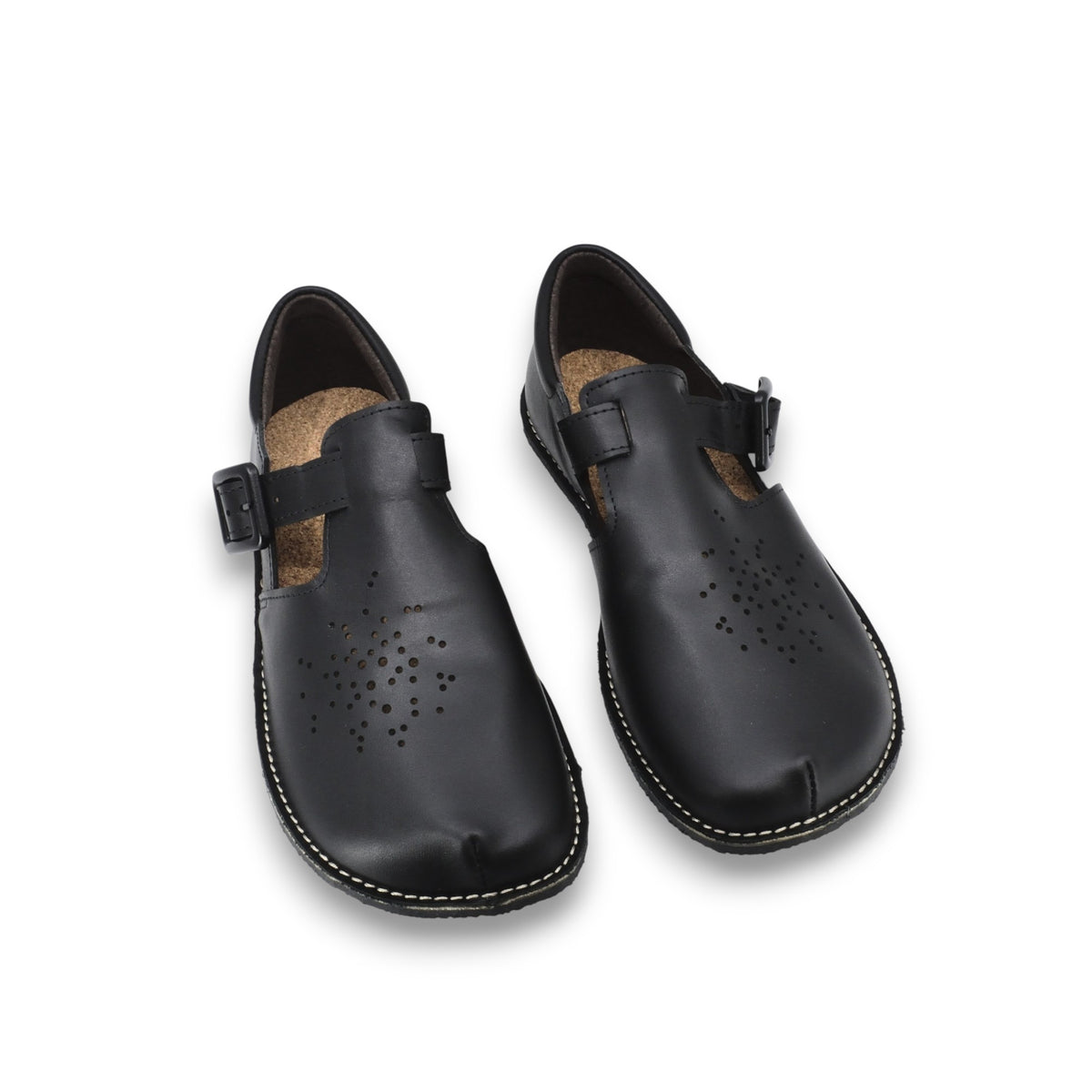 Chaussures minimalistes en cuir noir Kuuda, photographie 2
