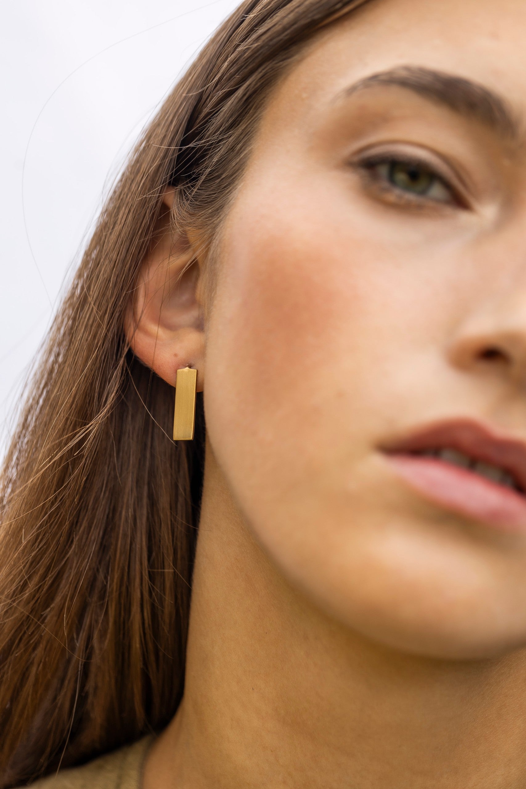 Boucles d'oreilles modèle Corner finition Sunlit, vue alternative