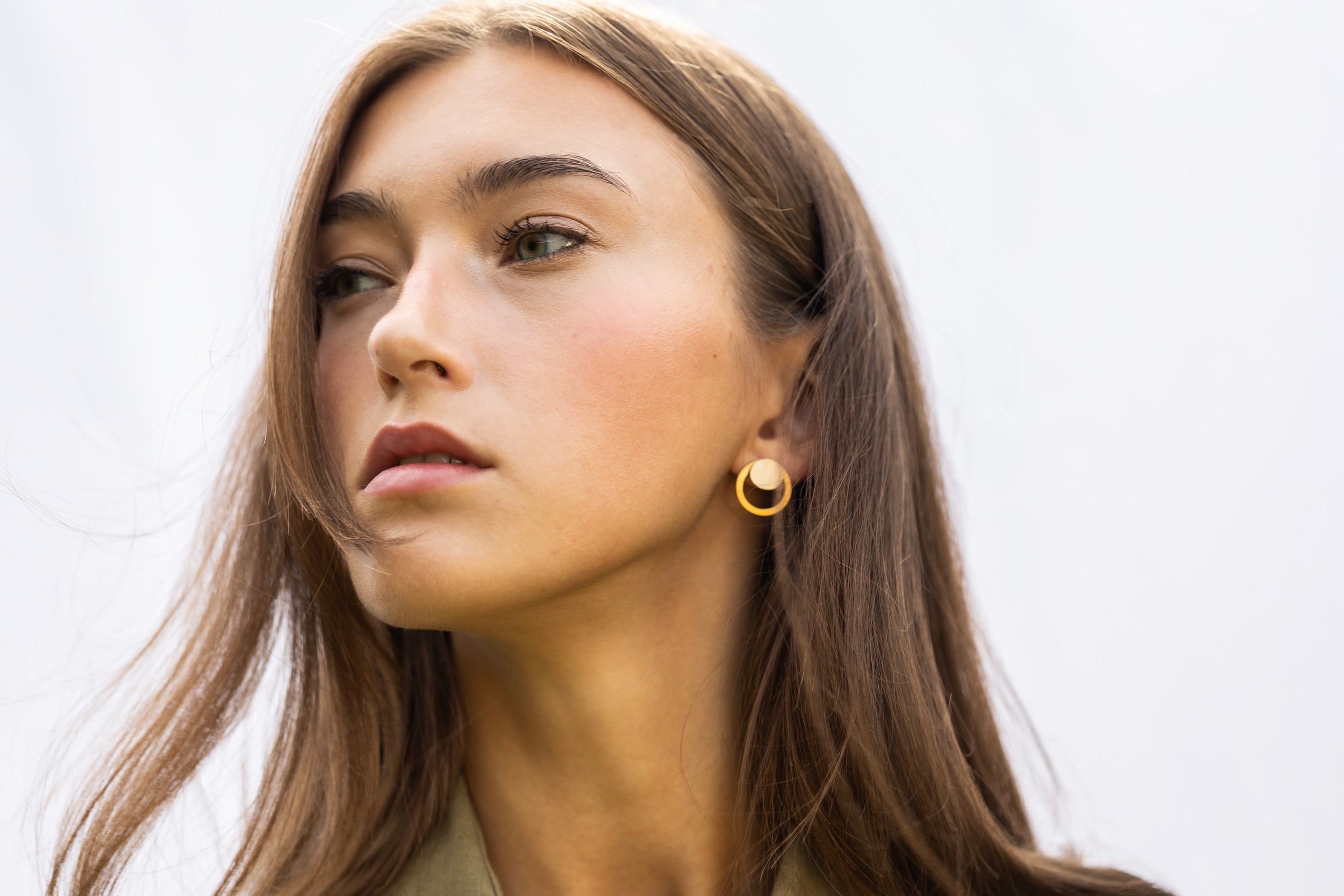 Boucles d'oreilles modèle Luna finition Sunlit, vue détaillée