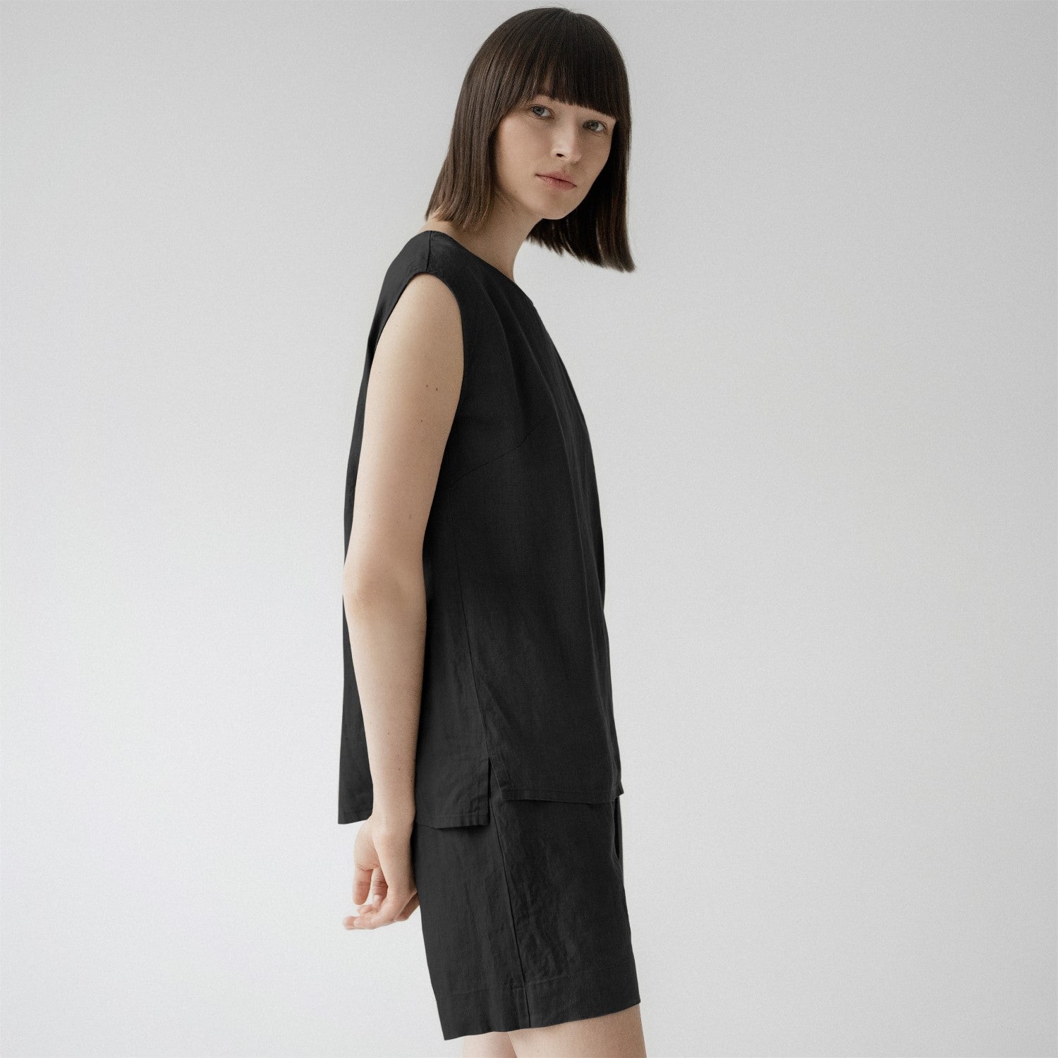 Ensemble pyjama en lin Verbena Linen Tales coloris noir, vue alternative