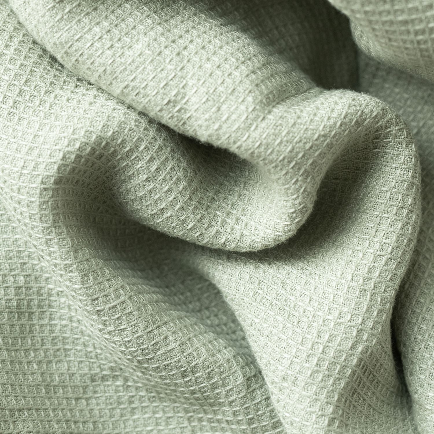 Serviette en lin gaufré fine Linen Tales, coloris sauge détail