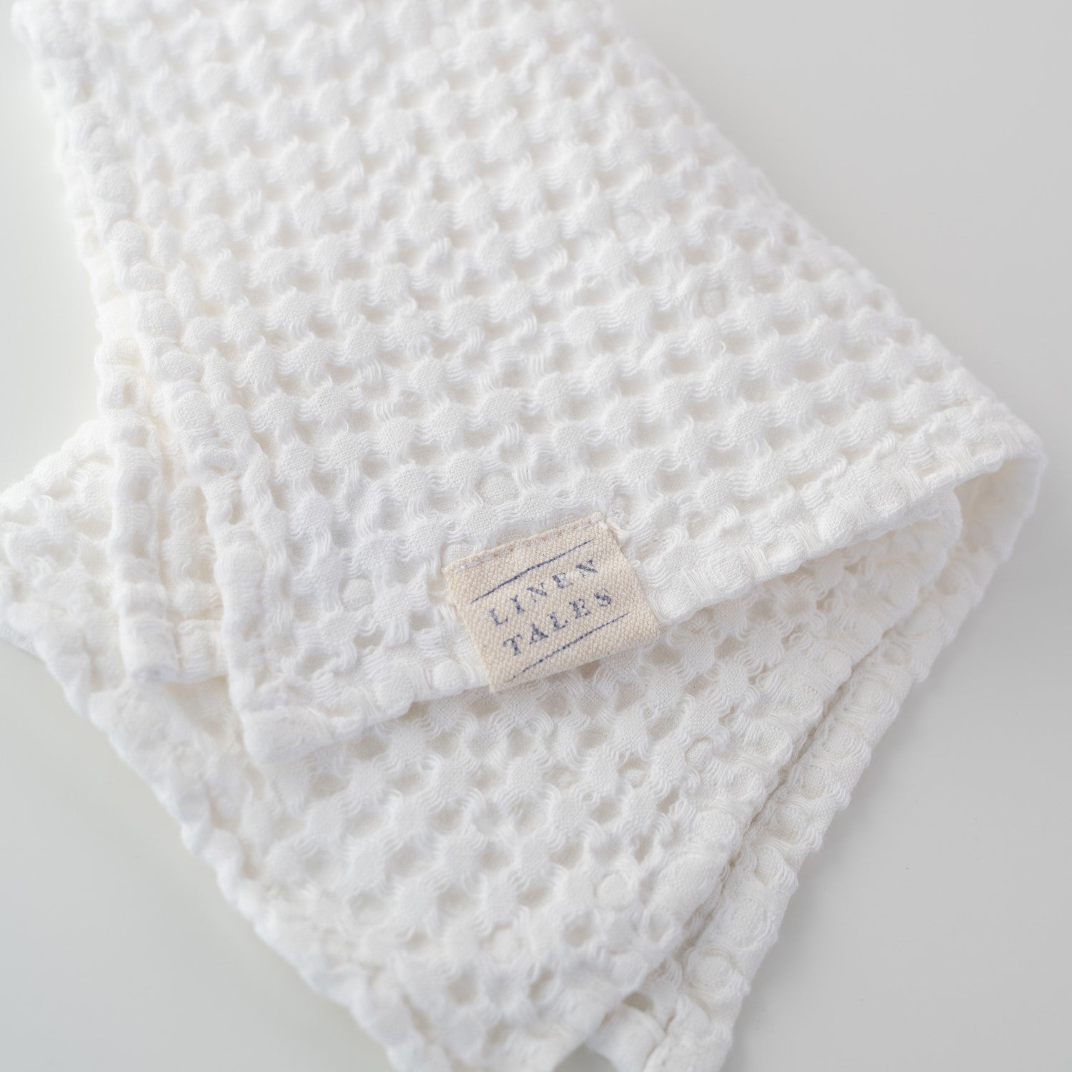 Serviette en lin et coton gaufré nid d'abeille Linen Tales, coloris blanc produit