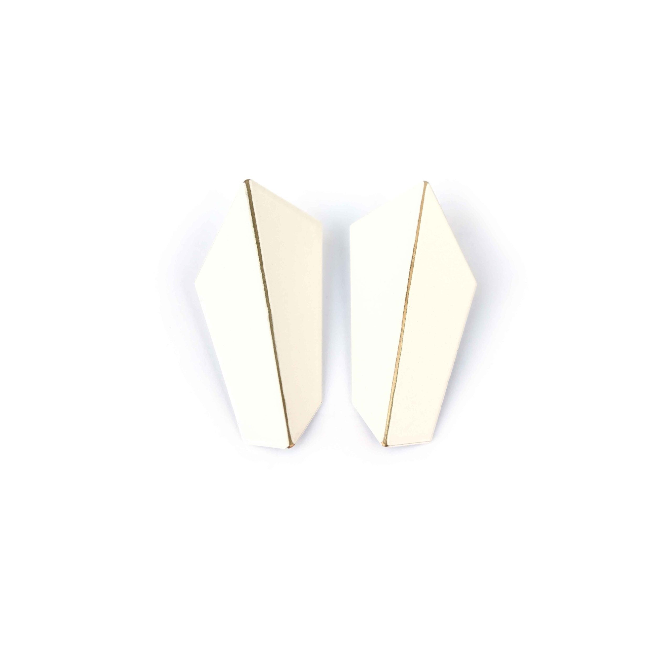 Boucles d'oreilles pliées verticales modèle Folded Vertical, vue produit