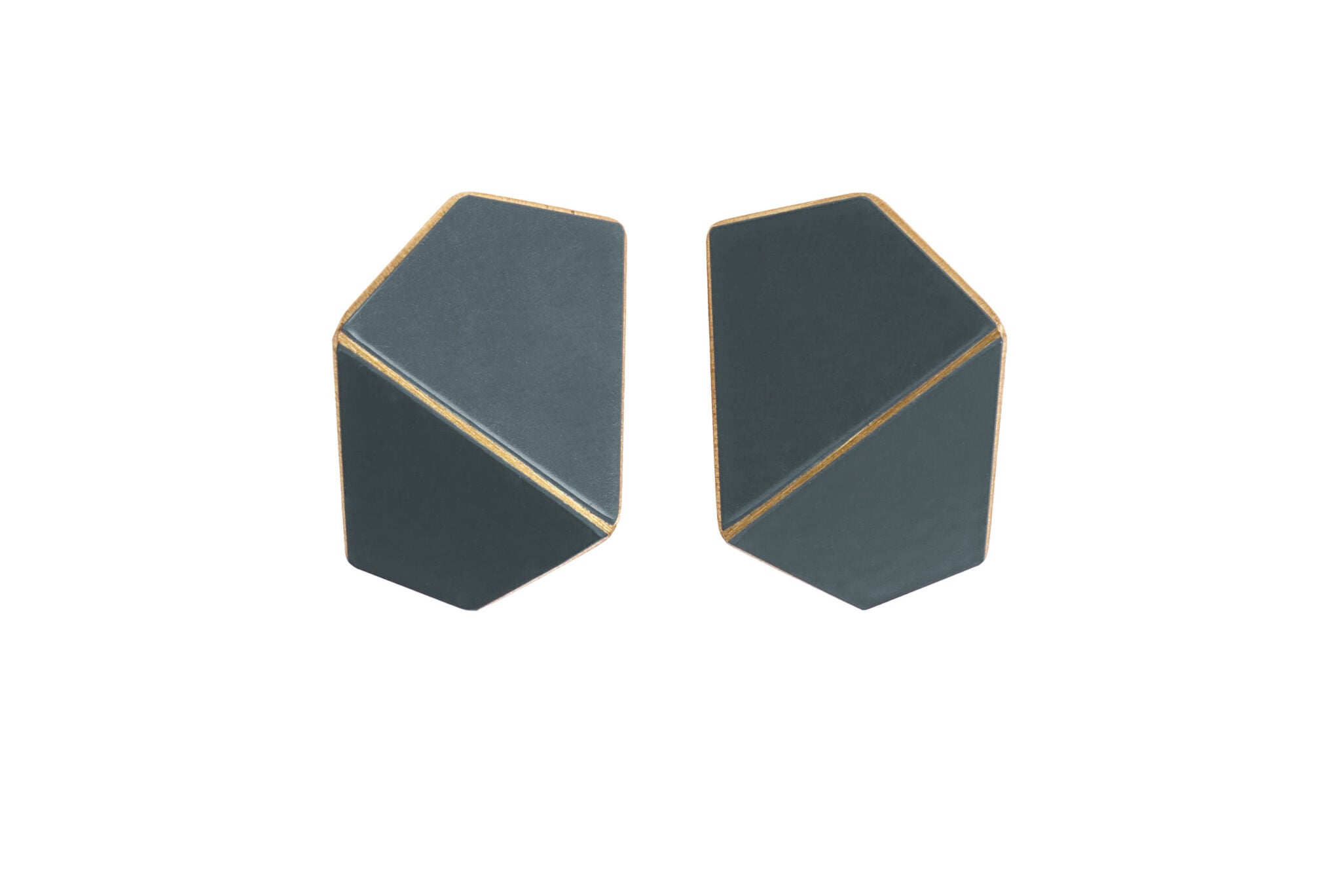 Boucles d'oreilles larges pliées modèle Folded Wide bleu gris, vue détaillée