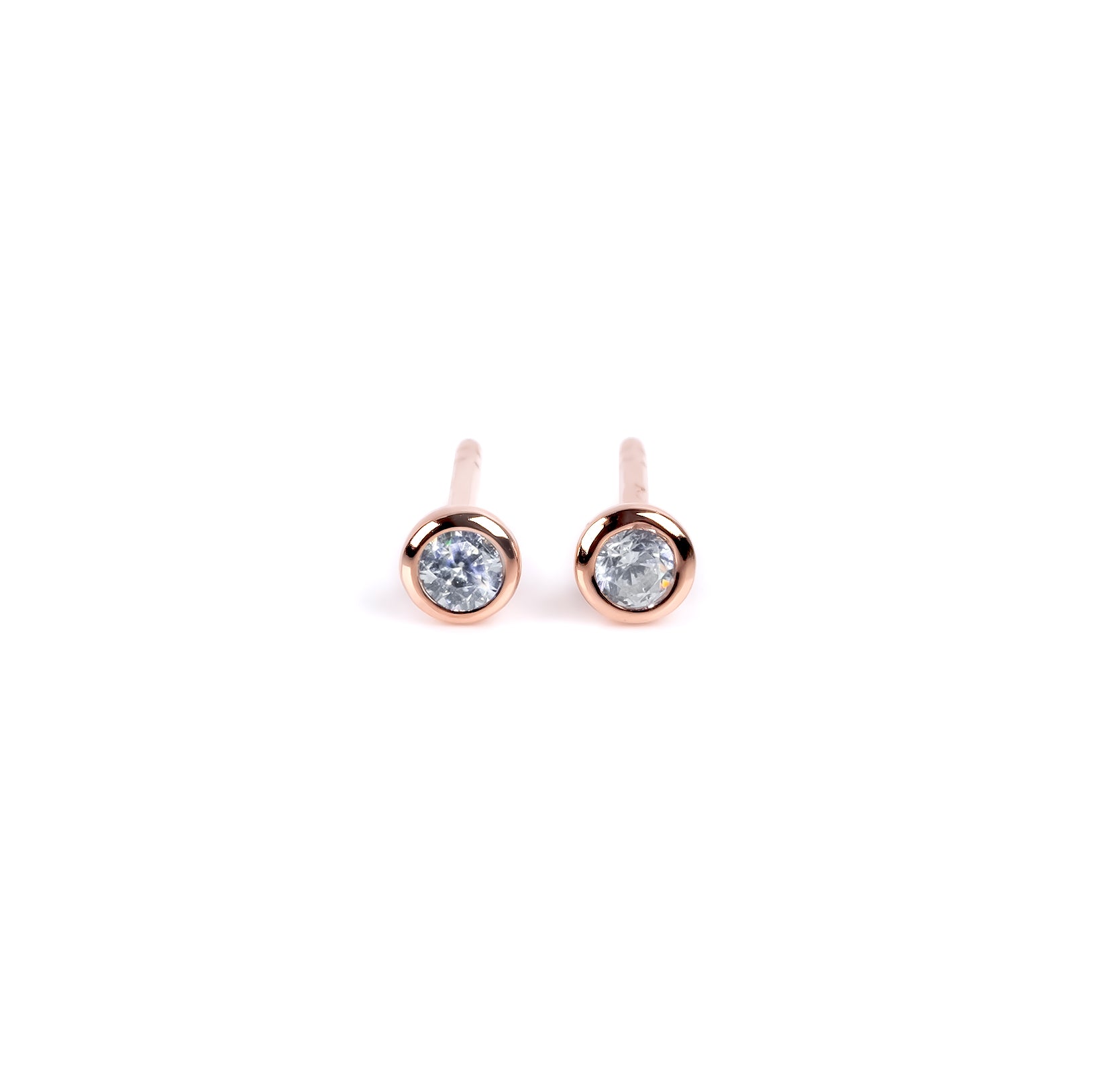 Puces d'oreilles myamoon modèle Illumi zircon blanc or, vue détaillée alternative