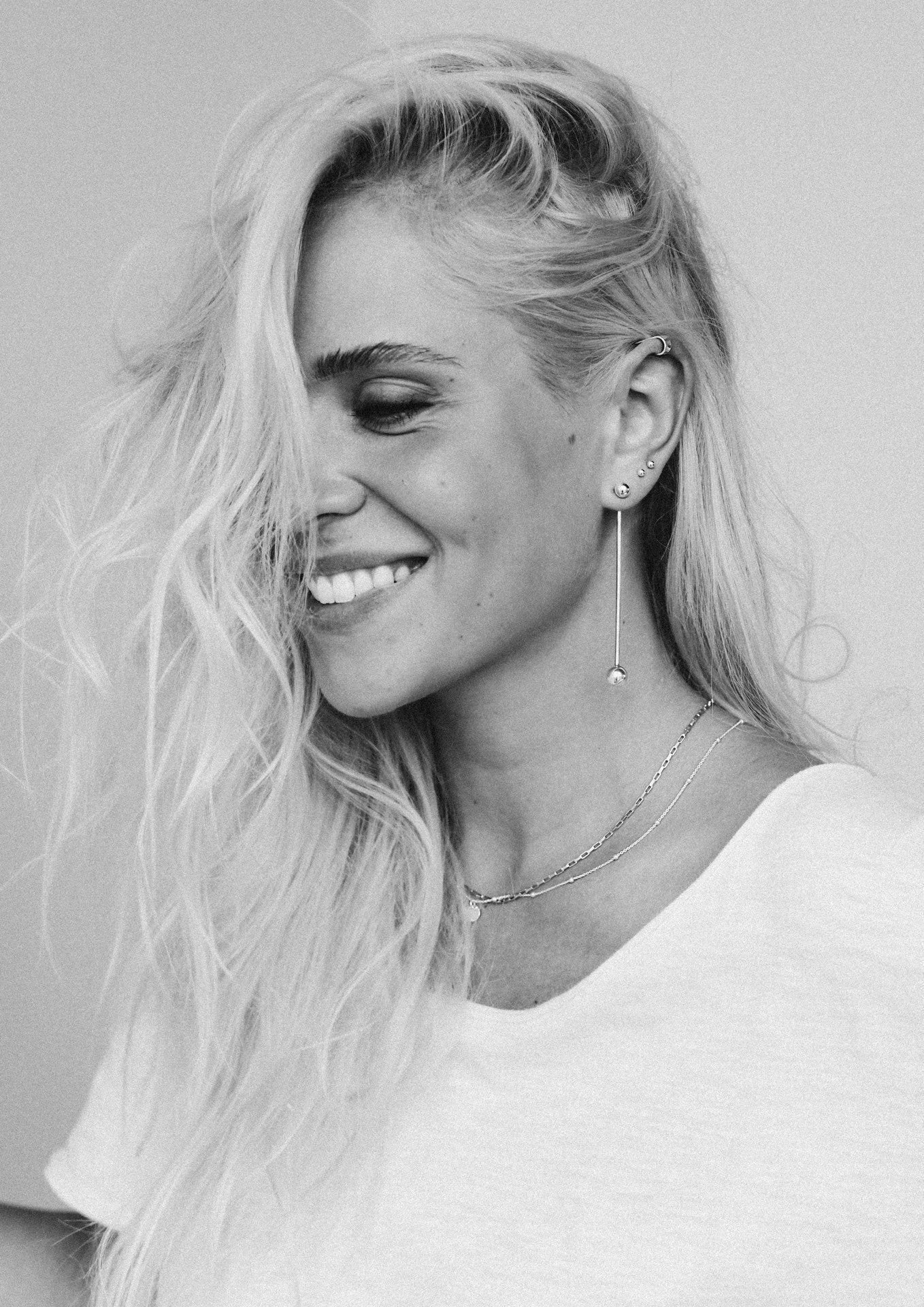 Ear cuff supérieur plat NO MORE en argent, vue produit