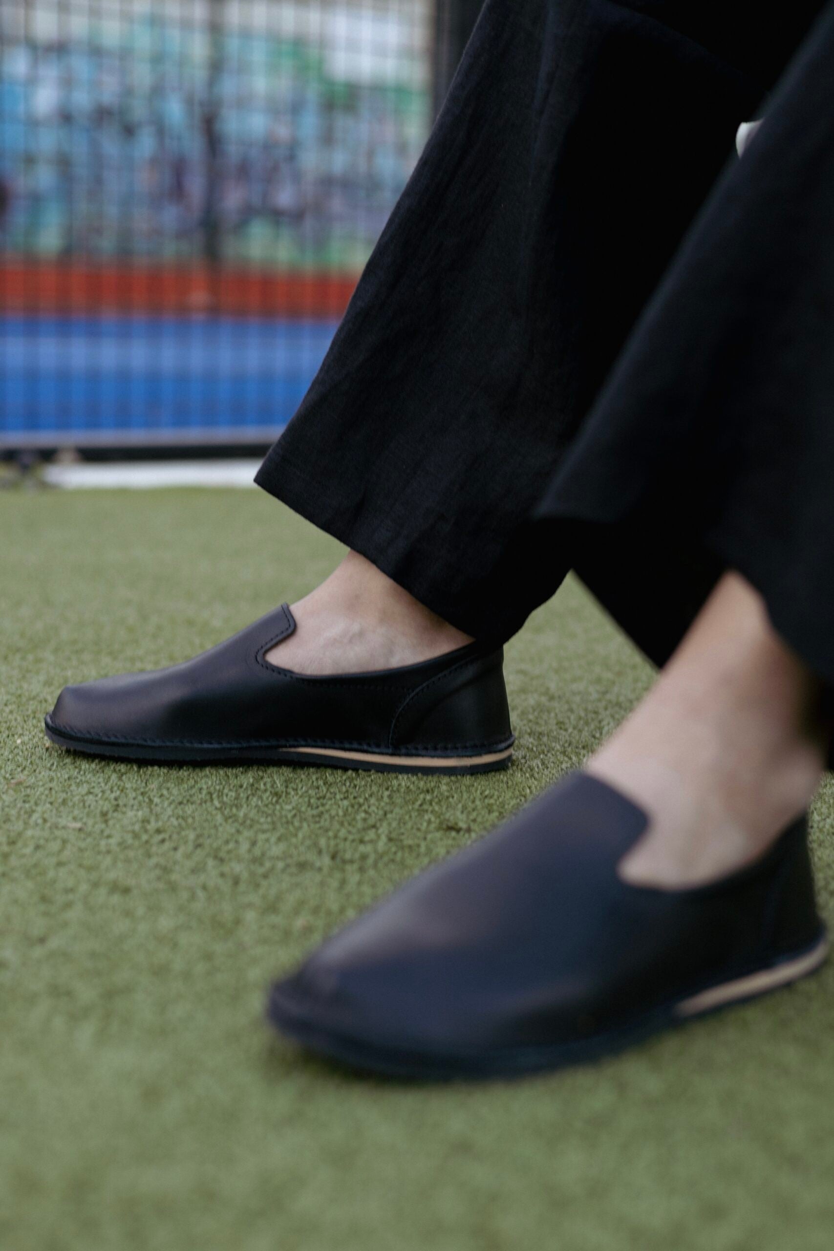 Chaussures TOKU London en cuir noir classique, vue alternative