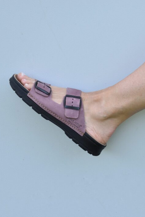 Sandales Meeliku en cuir vieux rose, vue lifestyle alternative