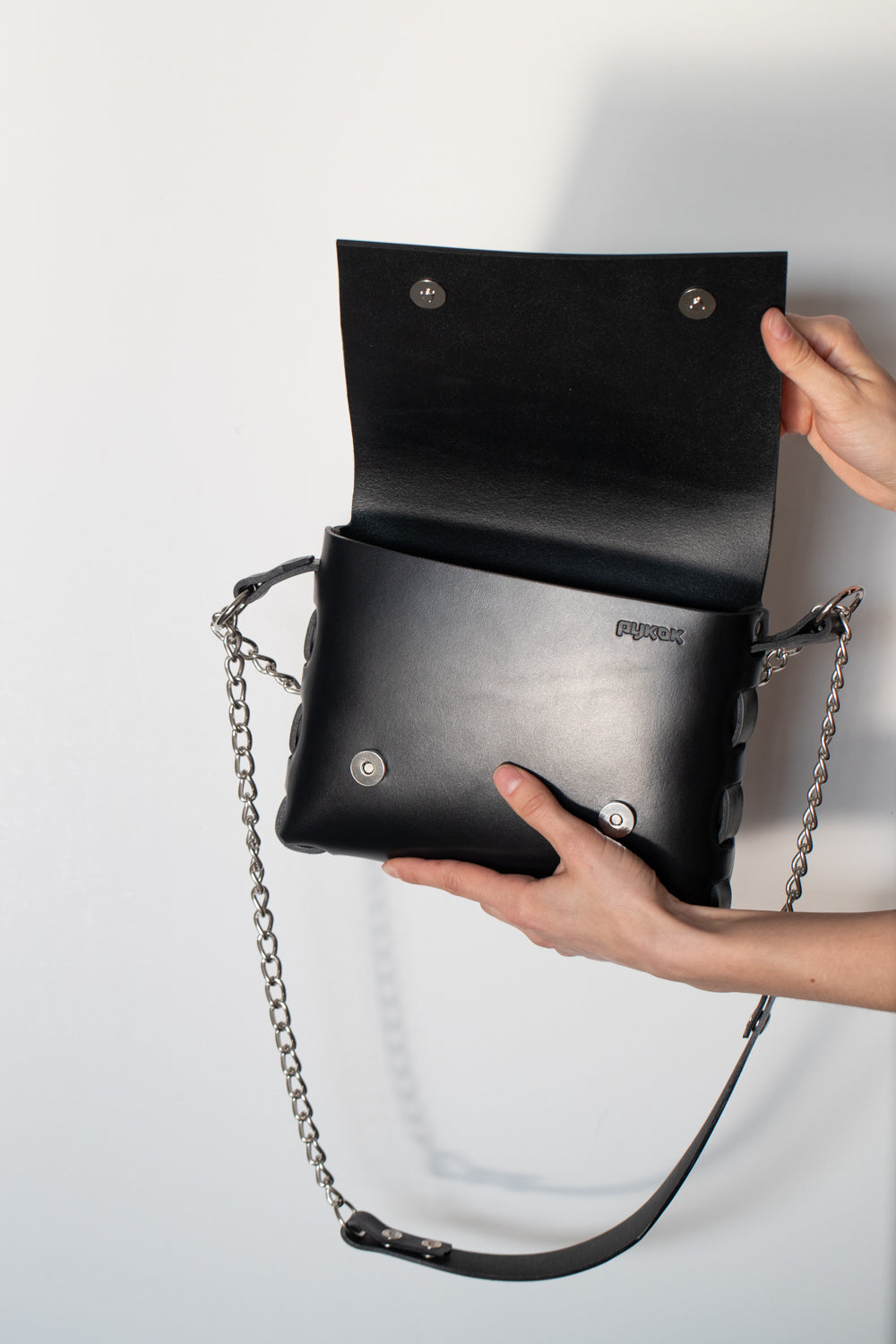 Sac à main PYKOK Agatha no.3 en cuir, vue détaillée