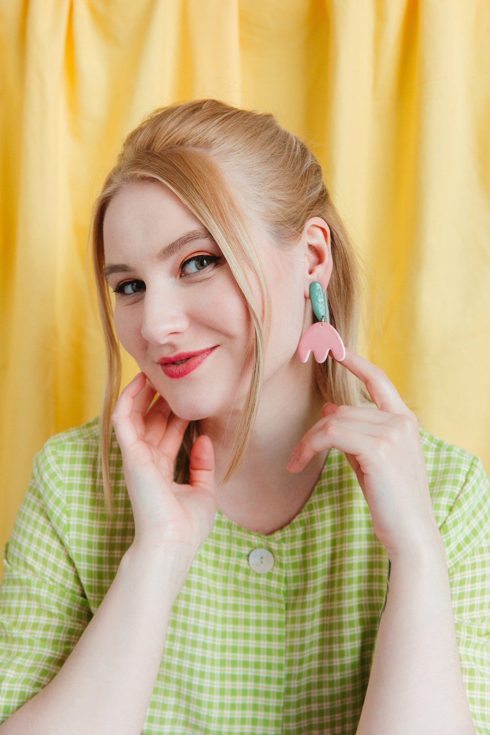 Boucles d'oreilles en porcelaine modèle Tulip, vue produit