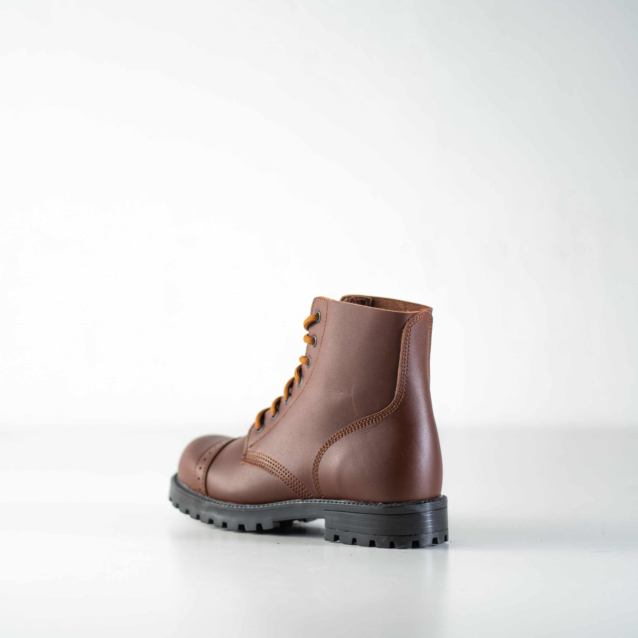 Bottines aviateur en cuir marron OmaKing, deuxième vue de profil