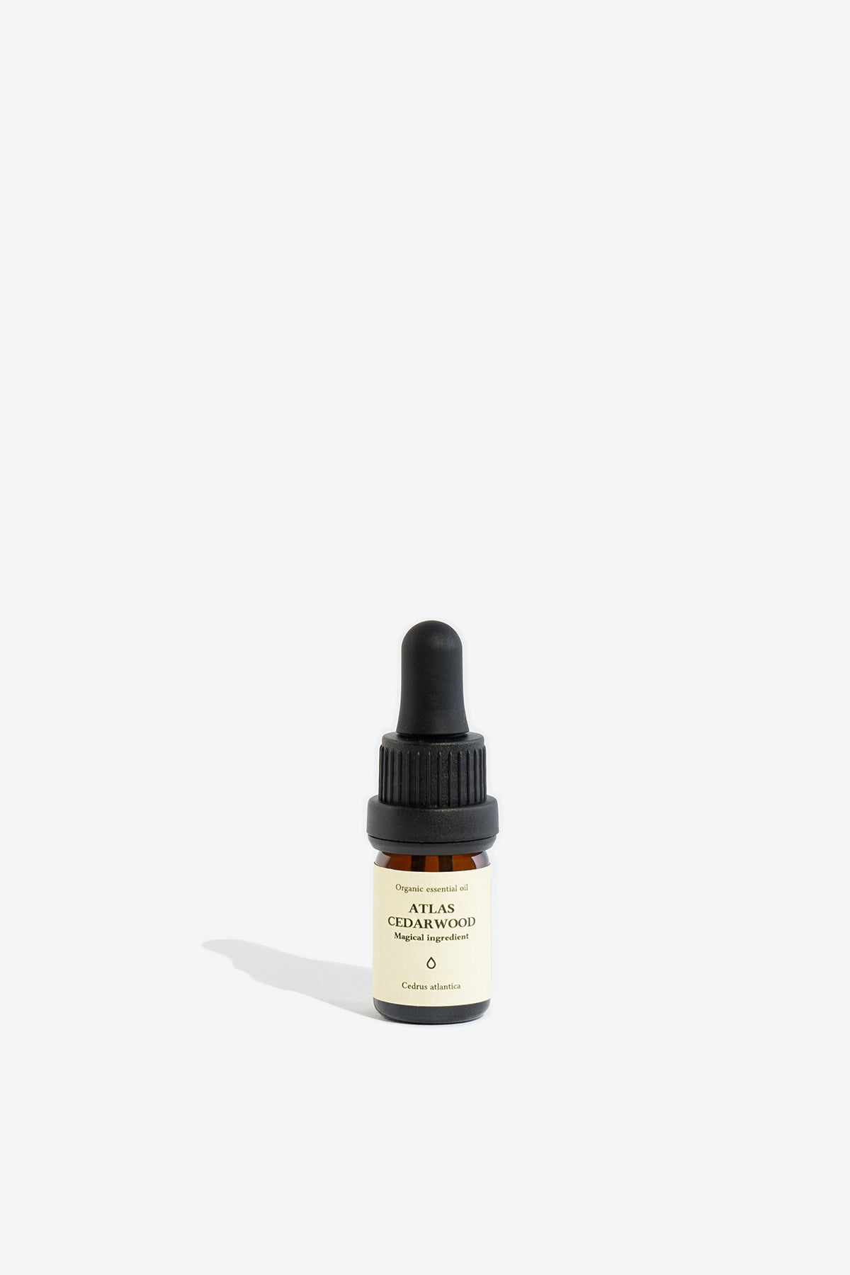 Huile essentielle de cèdre de l'Atlas Smells Like Spells, vue produit