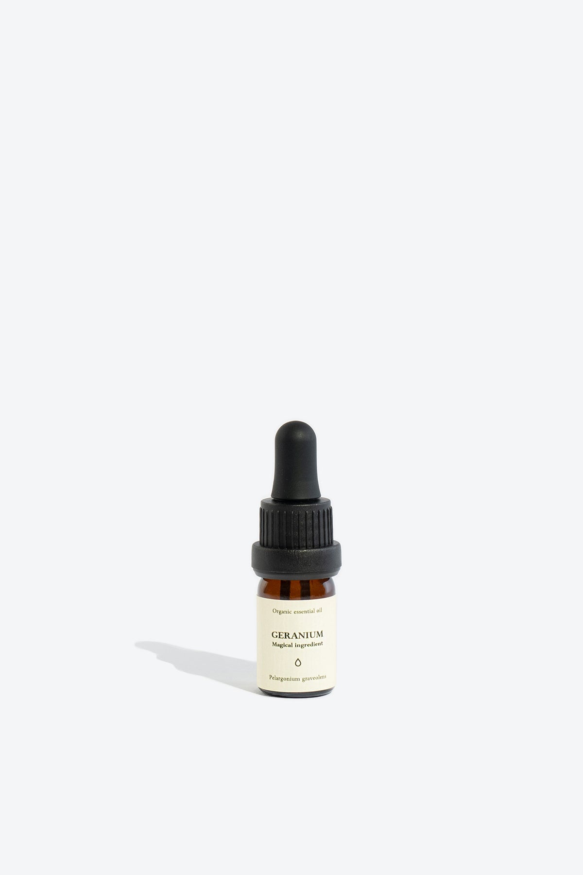 Huile essentielle de géranium Smells Like Spells, vue alternative
