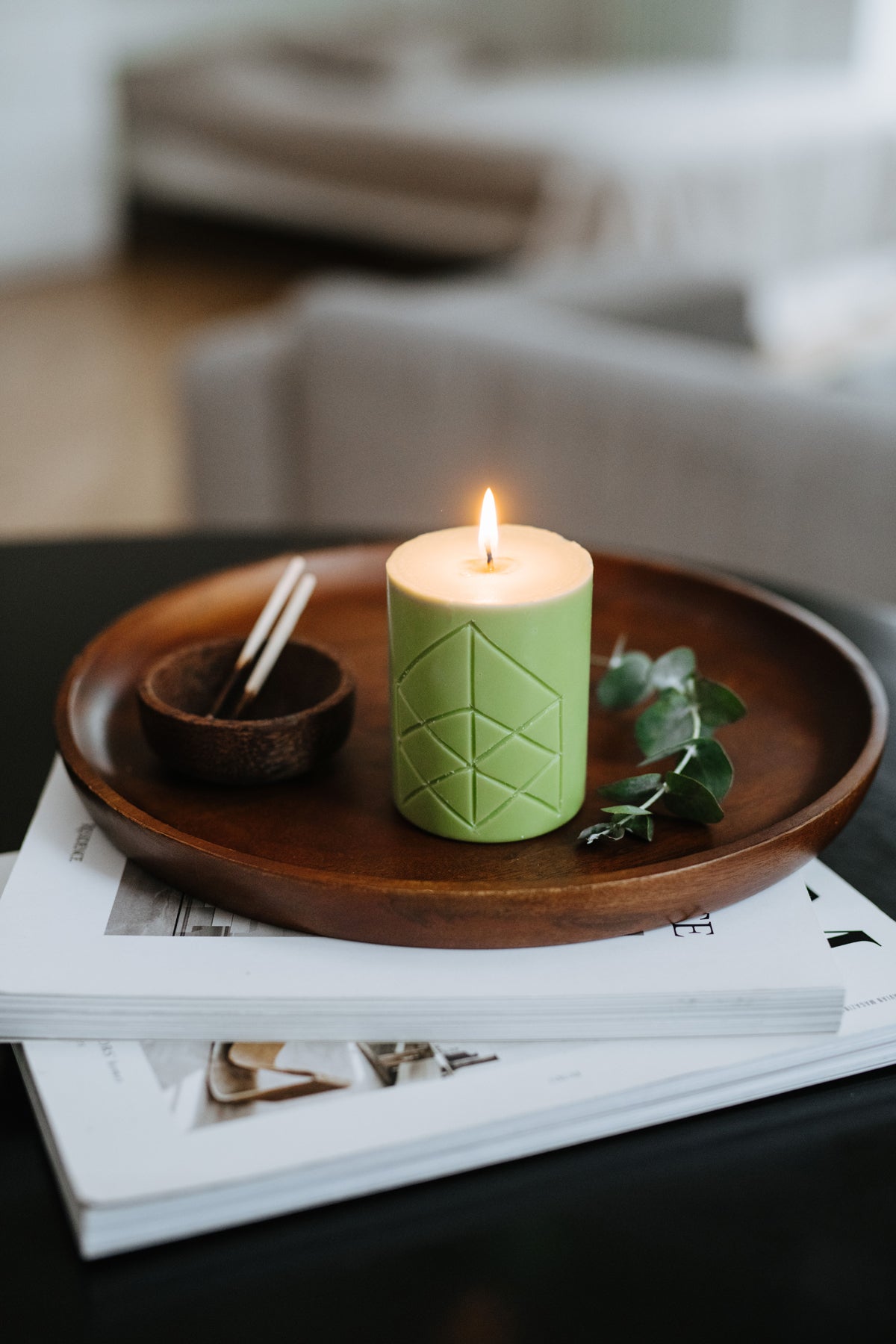 Bougies runiques Smells Like Spells, vue lifestyle décor produit