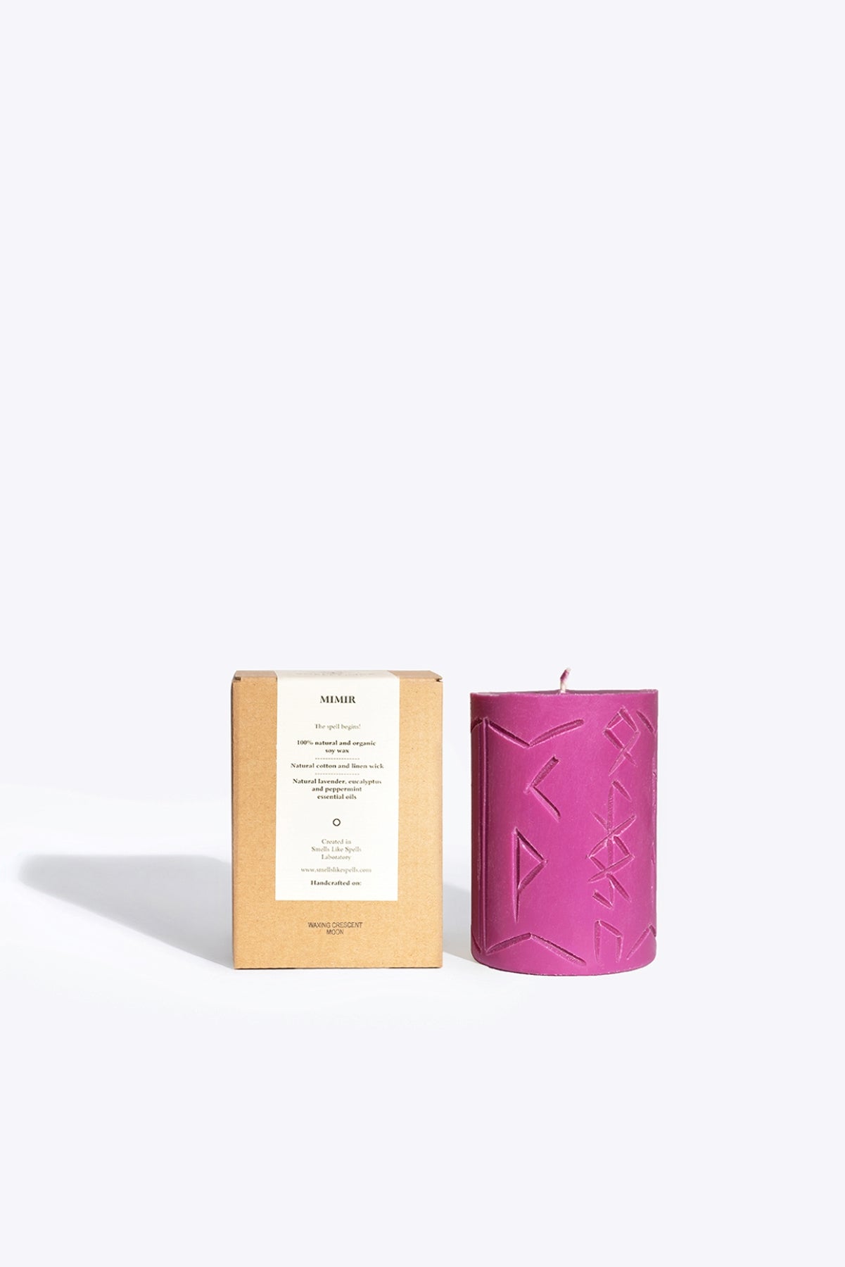 Bougie runique parfumée Smells Like Spells Mimir, vue produit