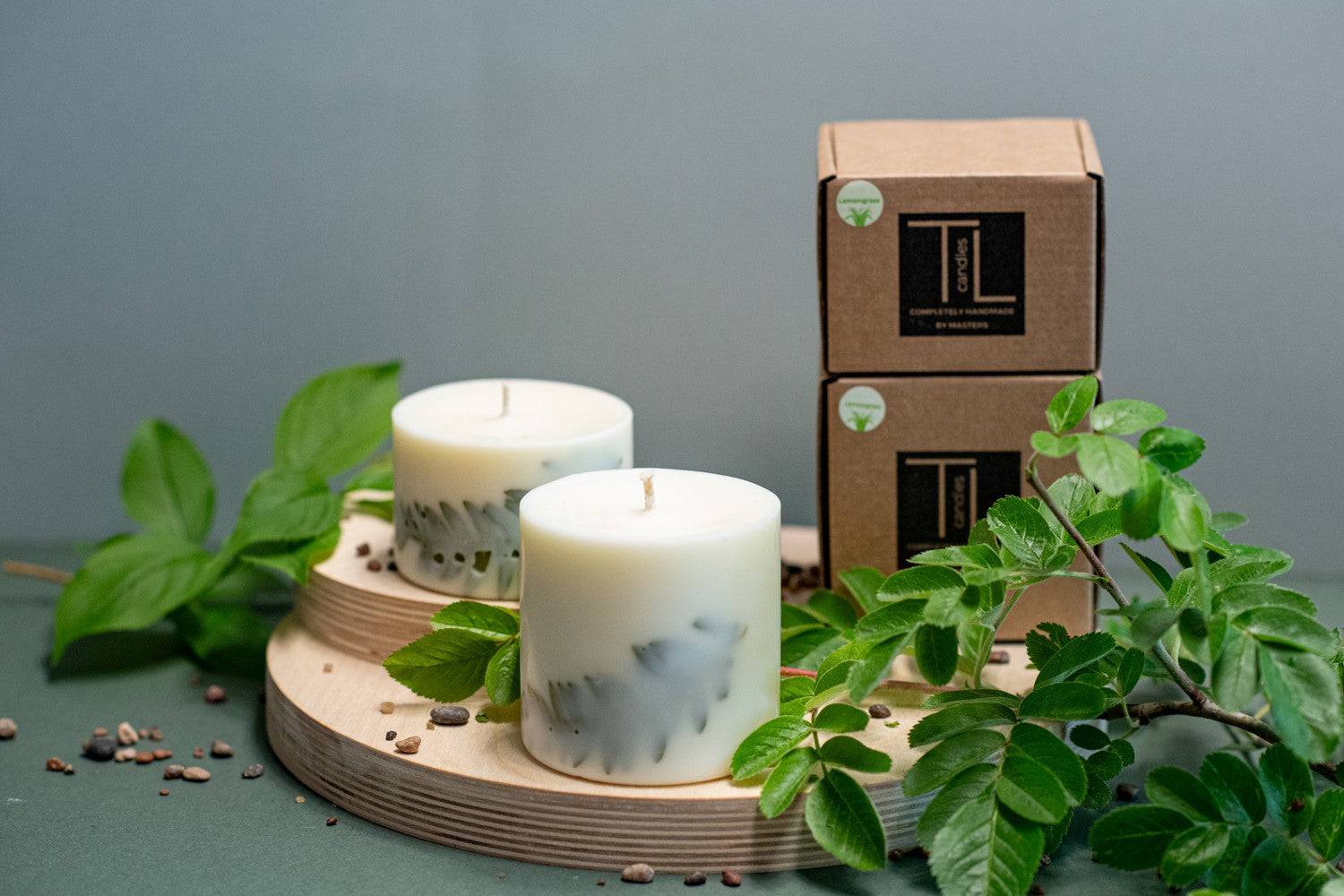 Bougie artisanale en cire de soja parfum citronnelle, vue finale