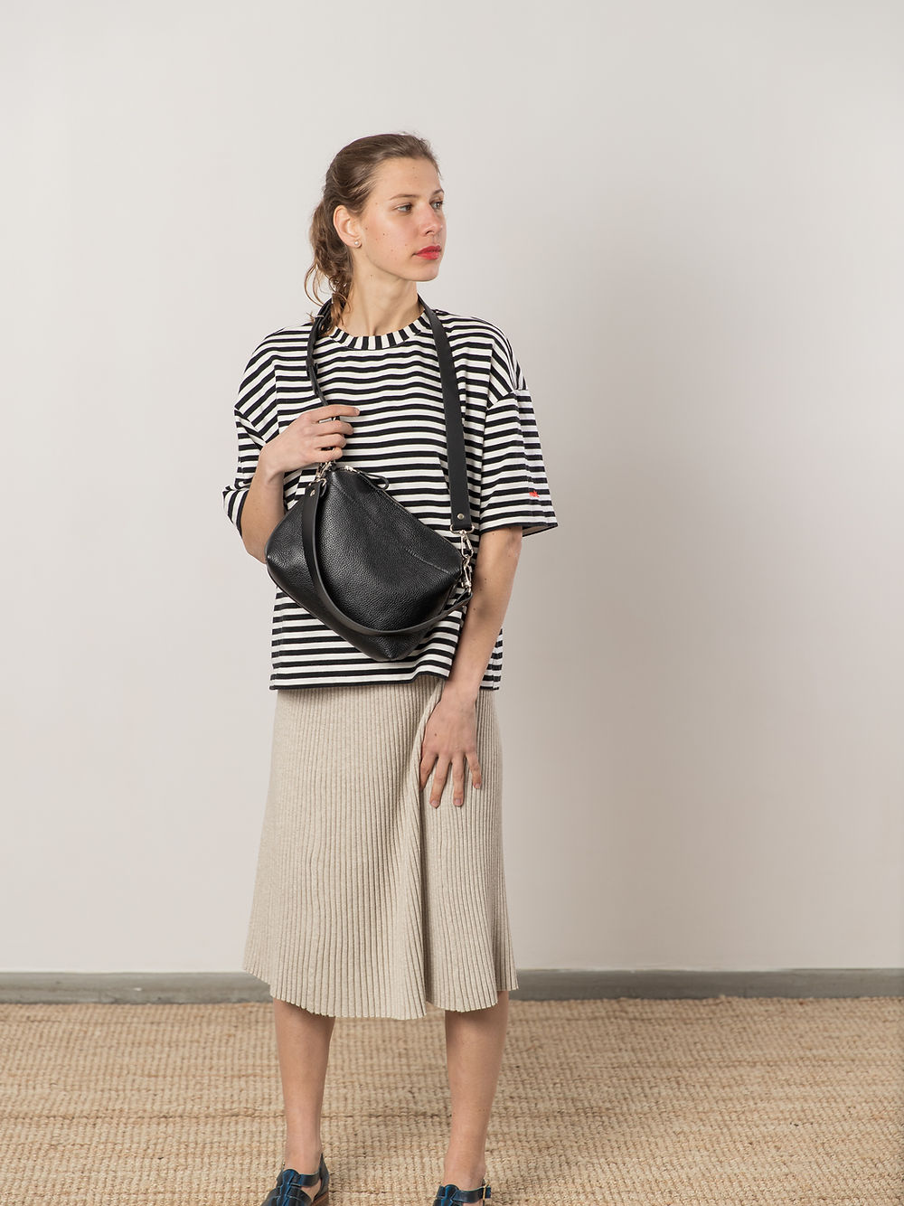 Sac à main ROBIN TOKS VISOKS en cuir noir, vue de face