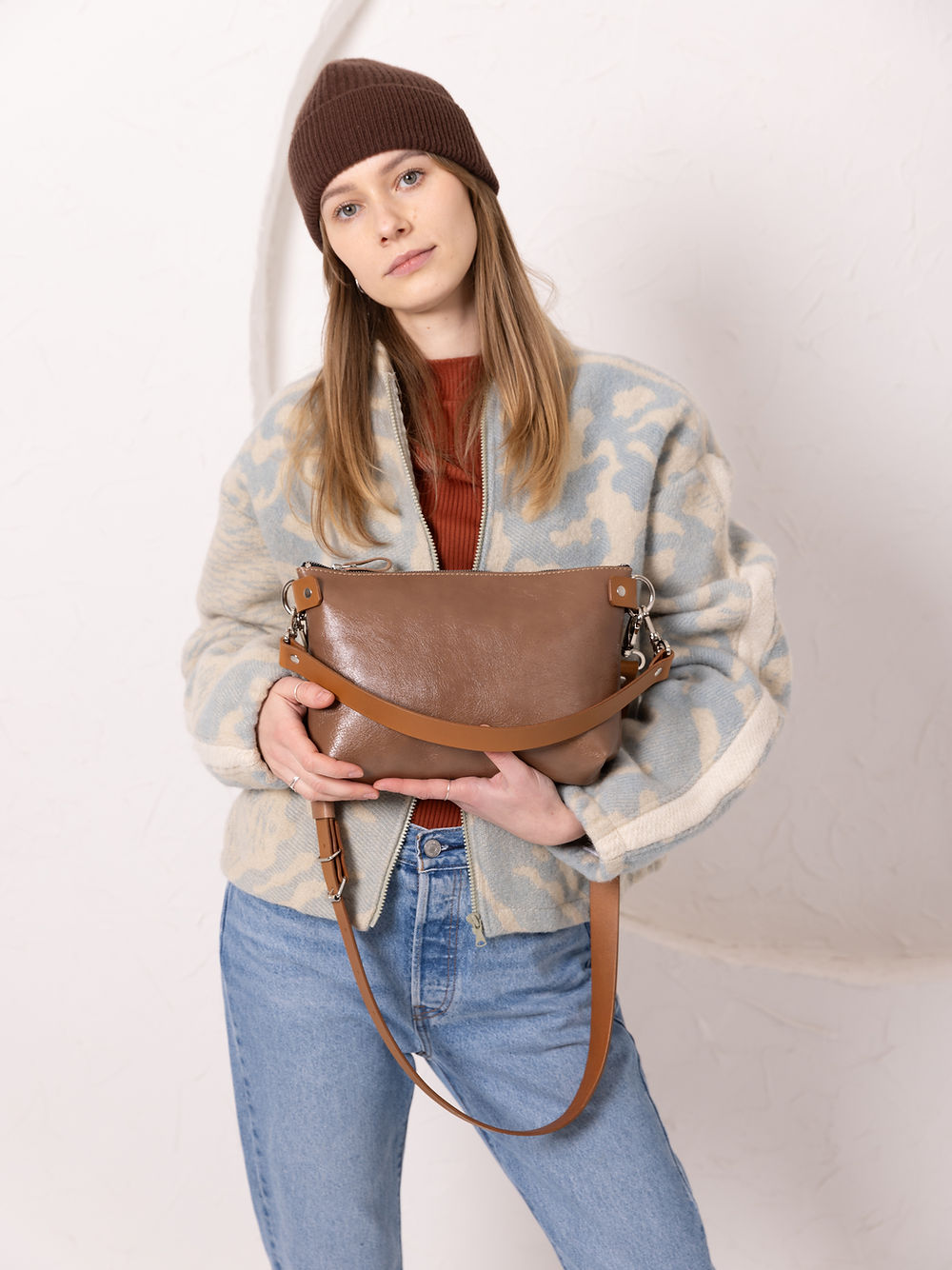 Sac TOMMY TOKS VISOKS à deux anses en cuir cappuccino, deuxième vue
