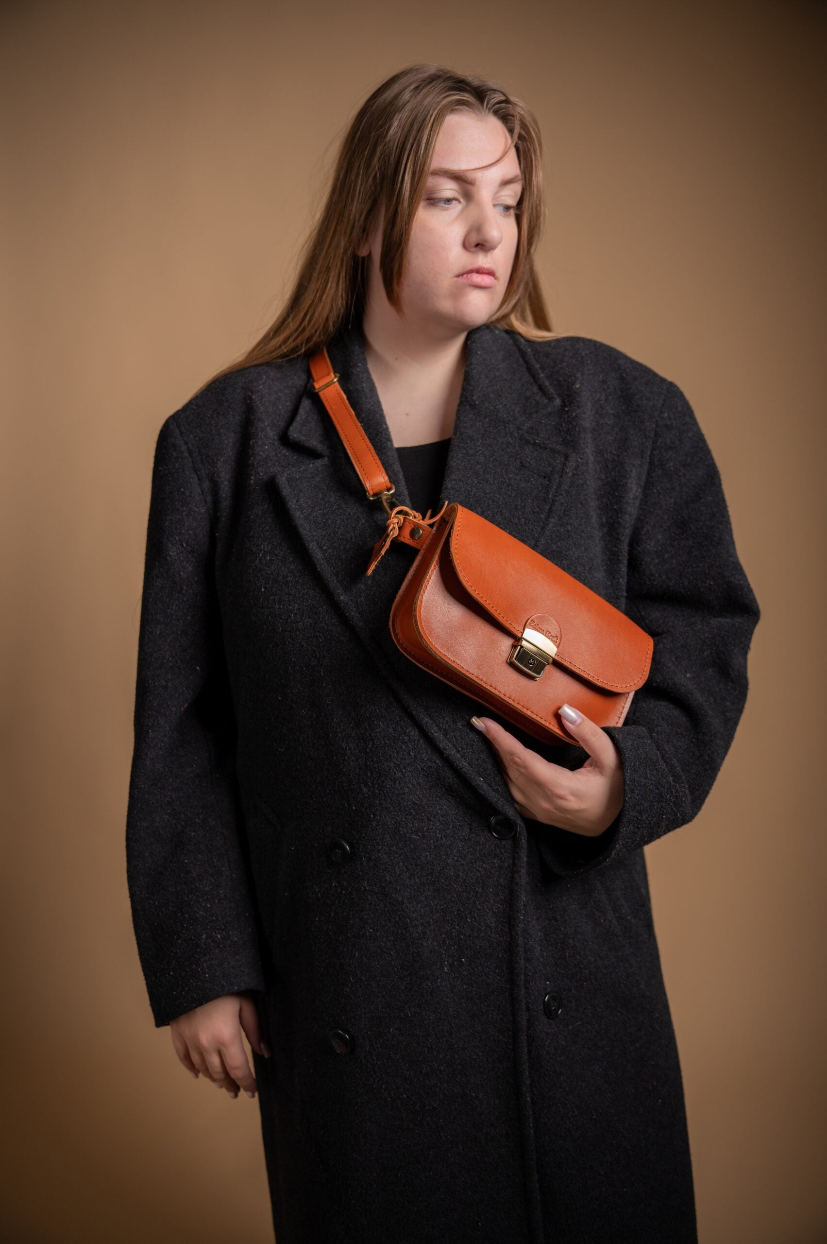 Sac selle mini en cuir naturel marron clair, vue produit