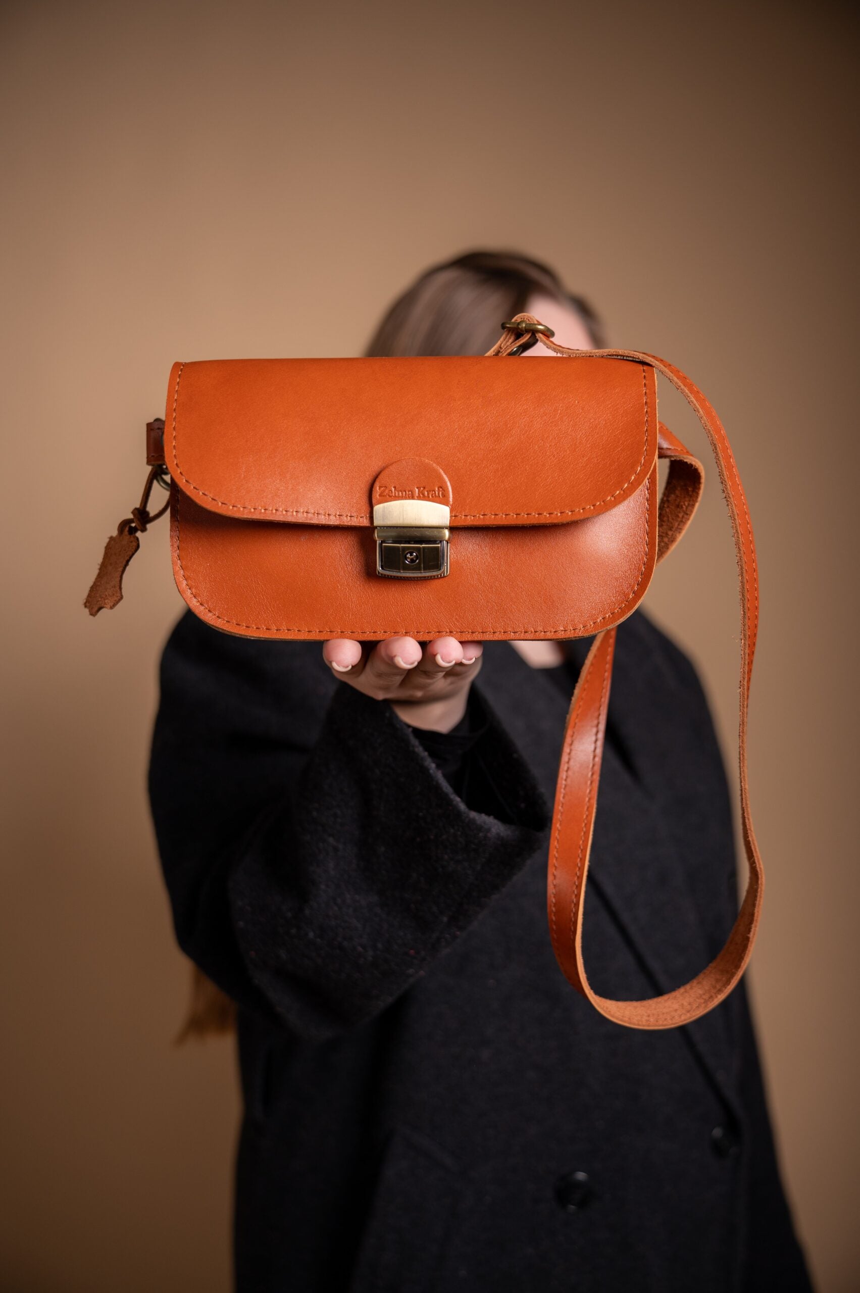 Sac selle mini en cuir naturel marron clair, vue alternative