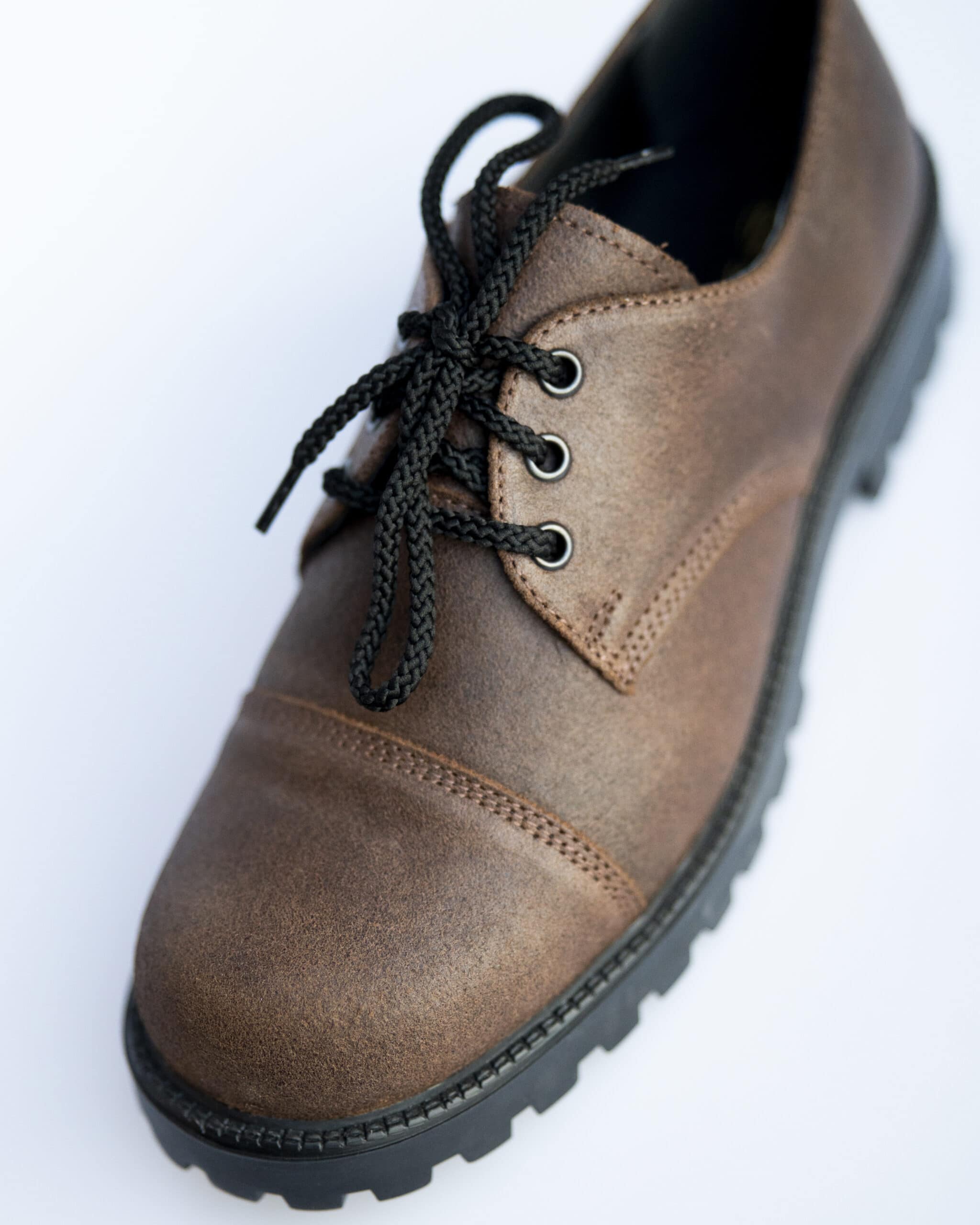 Chaussures OmaKing en cuir marron foncé, vue produit