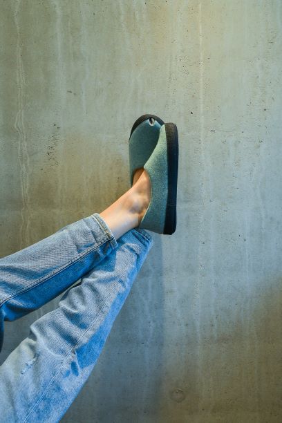 Chaussons en feutre de laine vert menthe - TOKU Budapest, photo 4