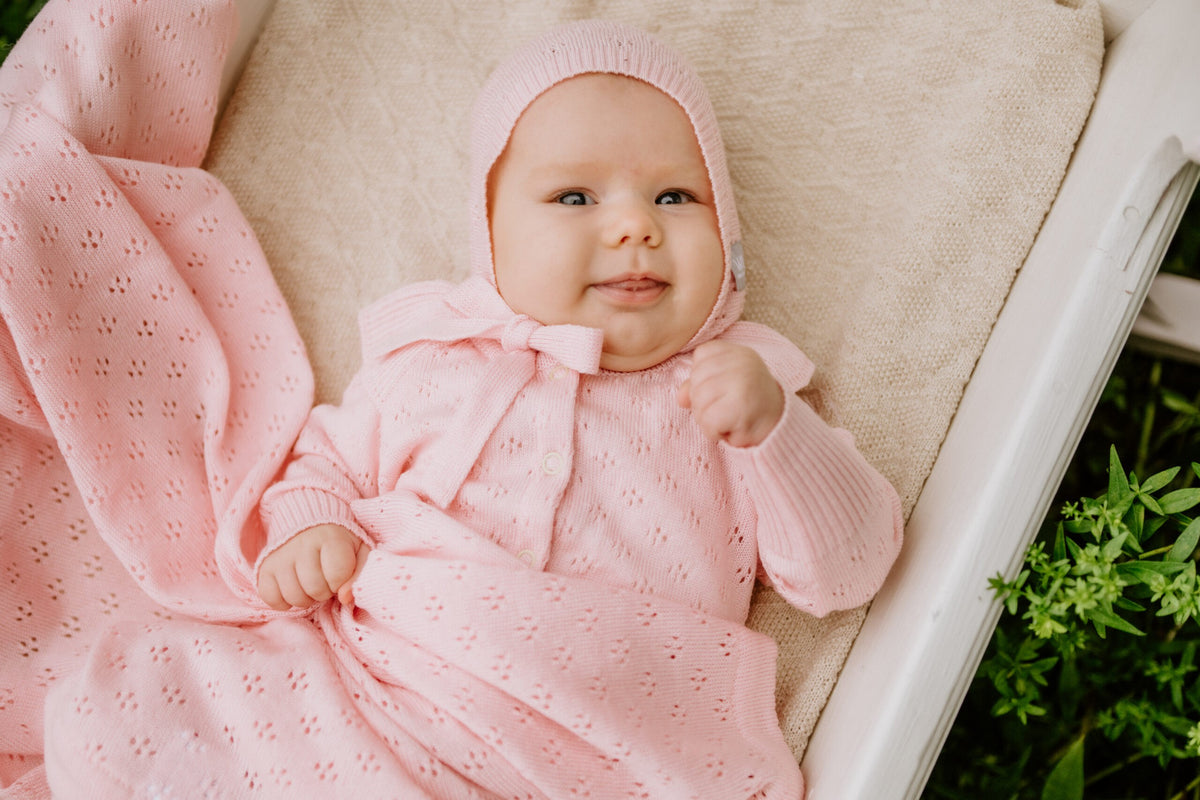 Coffret naissance LOVE, couverture et bonnet en mérinos, Wool In Love