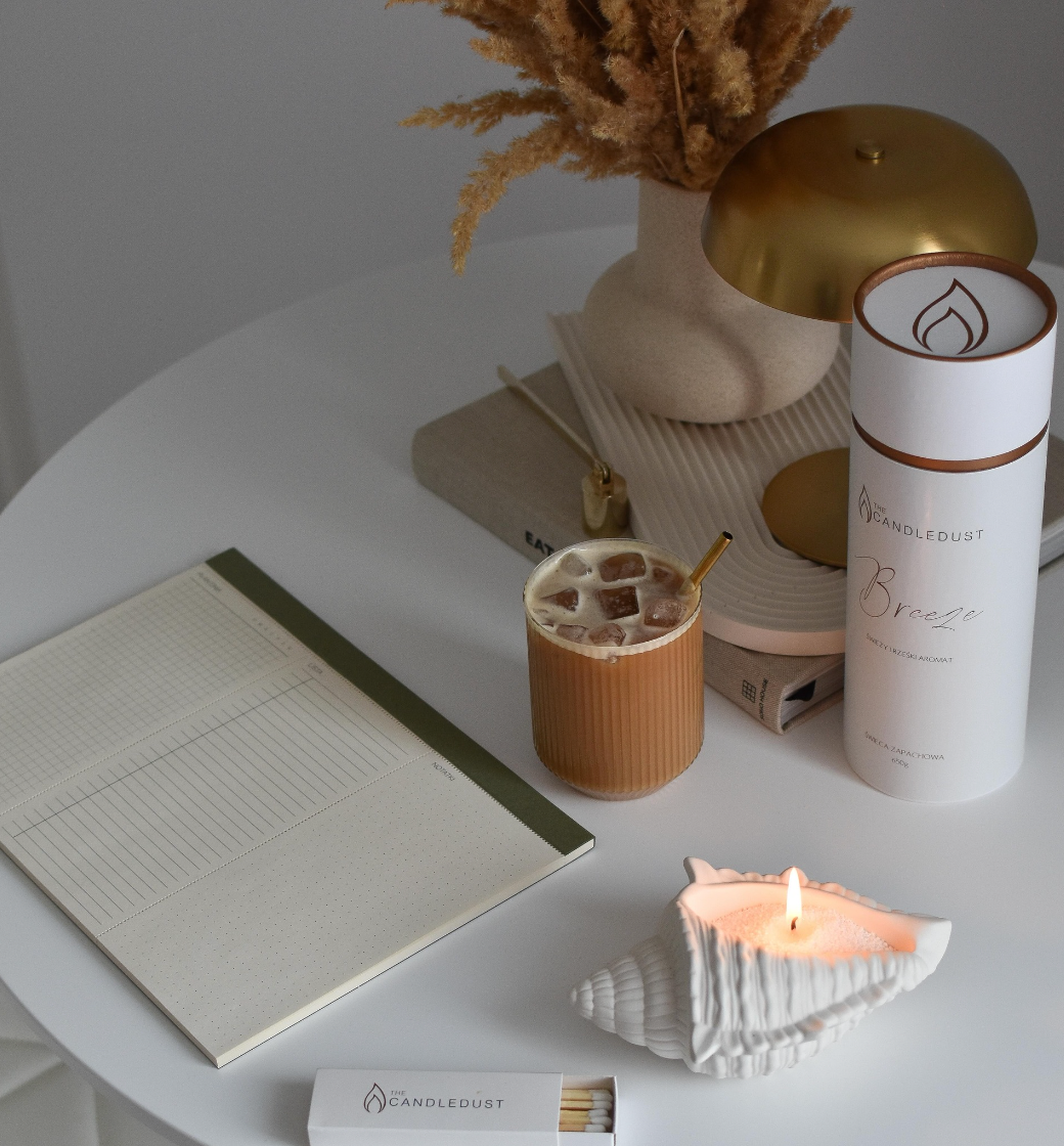Bougie en poudre Candledust sans parfum, mise en scène