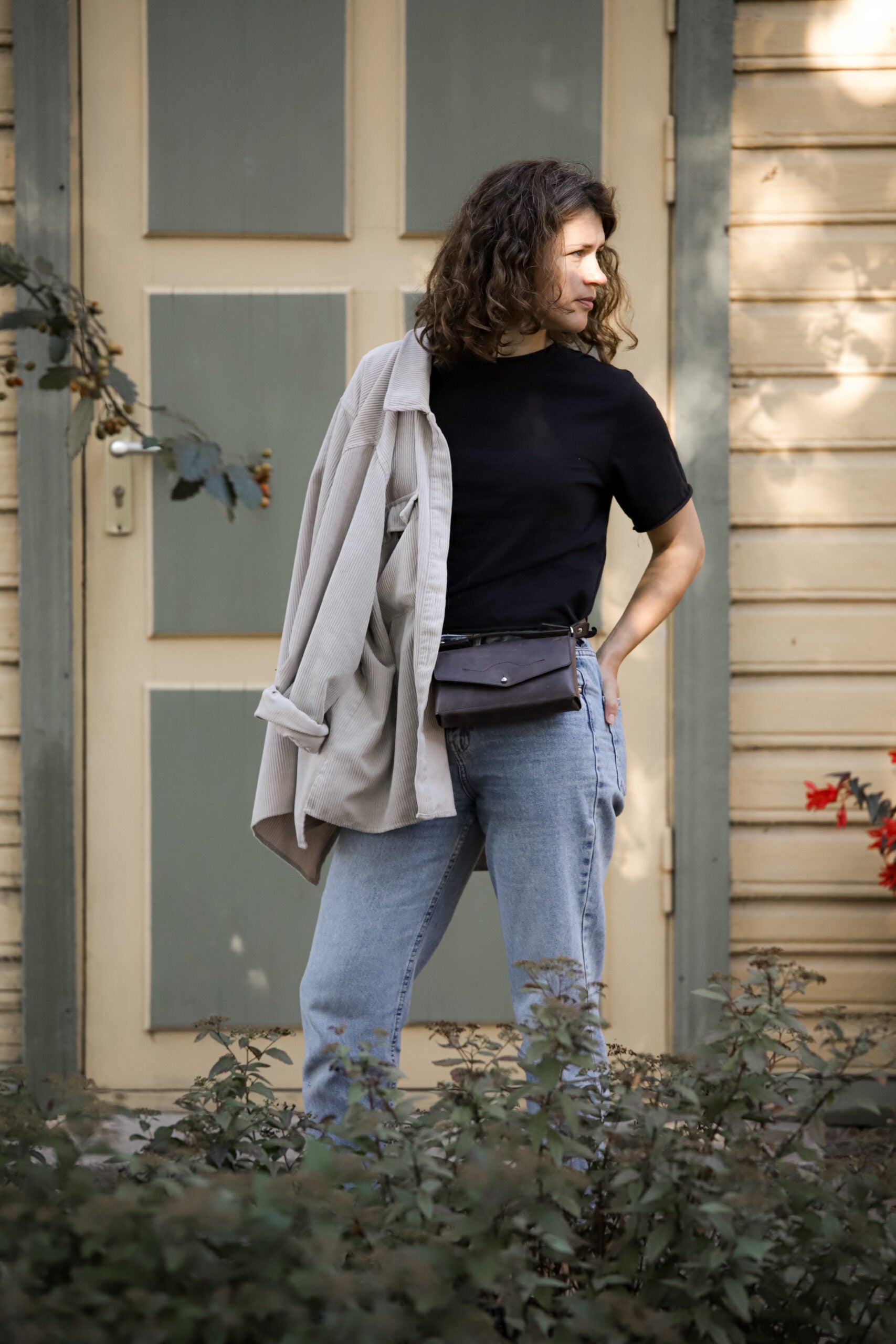 Sac bandoulière en cuir modèle KOKUKA petite taille, vue détaillée alternative