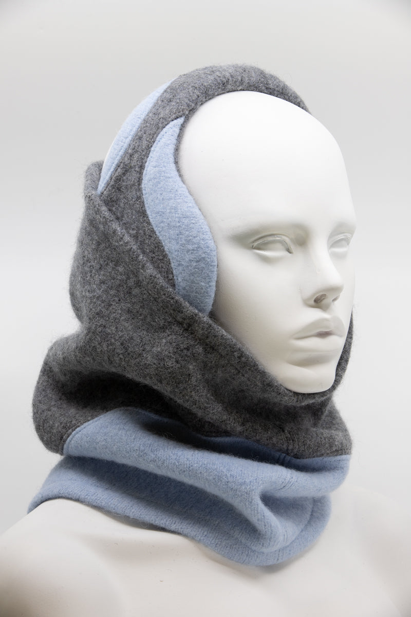 Cache-oreilles HERTTA en laine feutrée gris moyen et bleu clair, vue produit