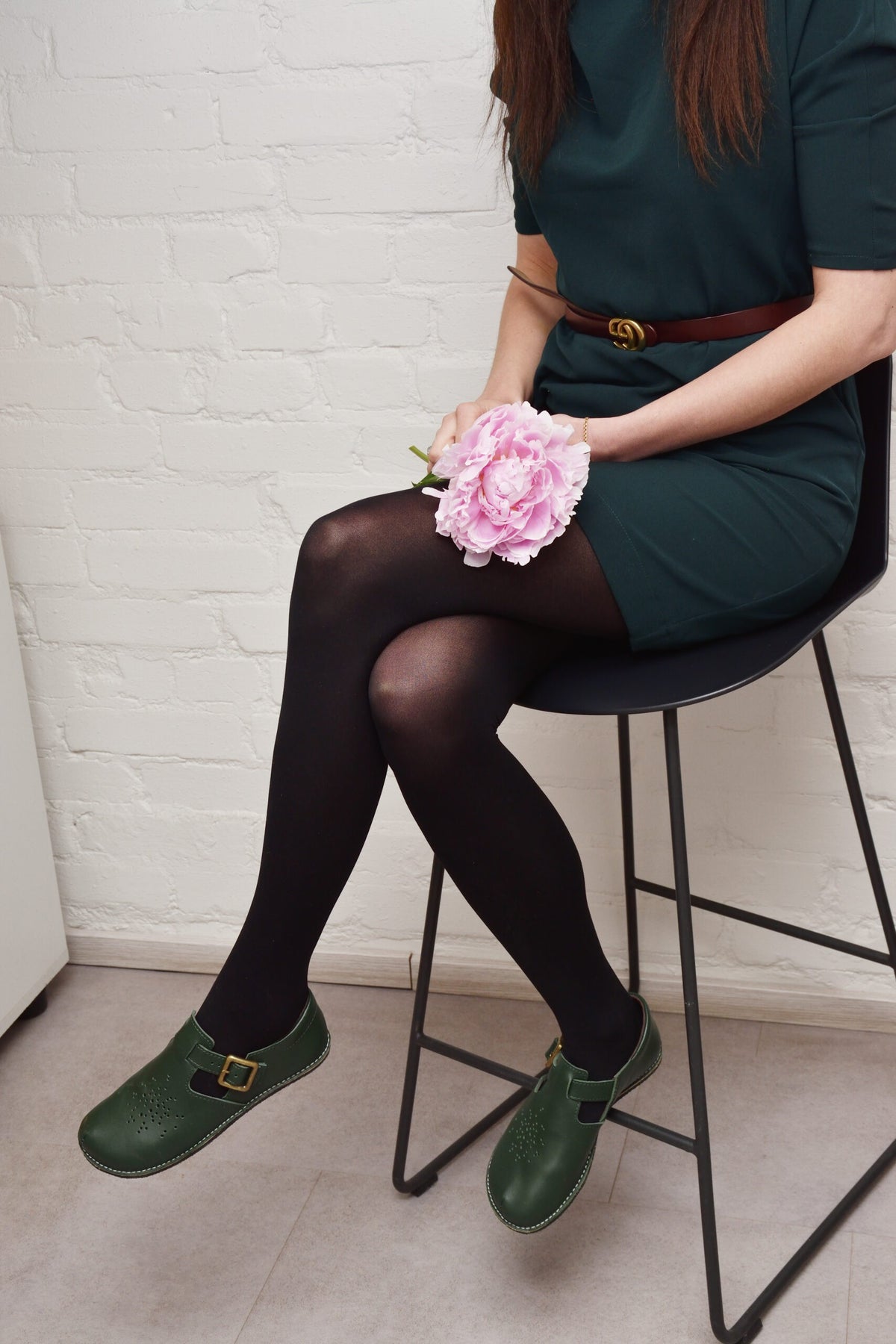 Chaussures minimalistes en cuir vert foncé Kuuda, photographie 3