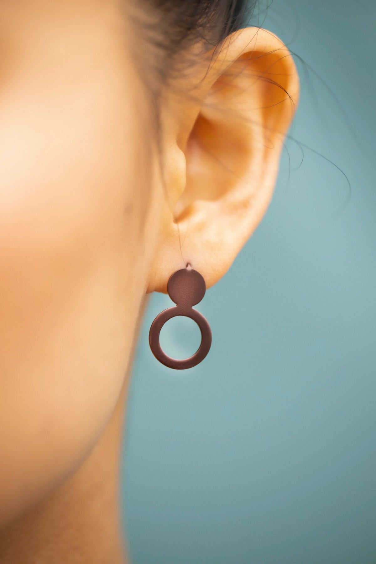 Boucles d'oreilles modèle Arc violettes, vue produit alternative