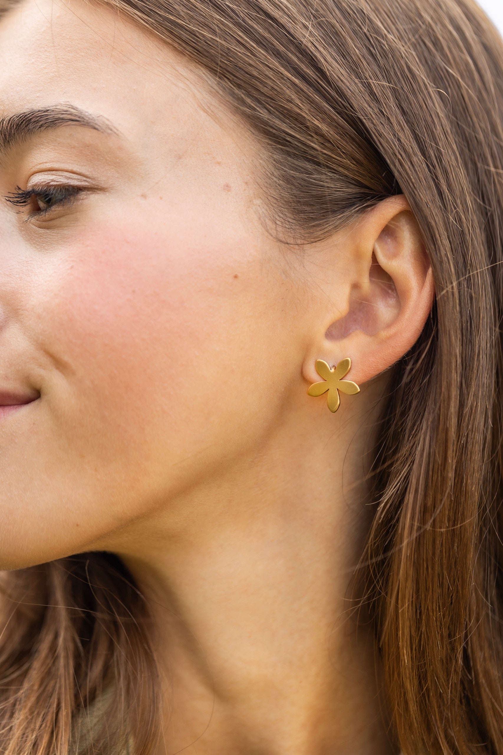 Boucles d'oreilles modèle Lilac finition Sunlit, vue détaillée