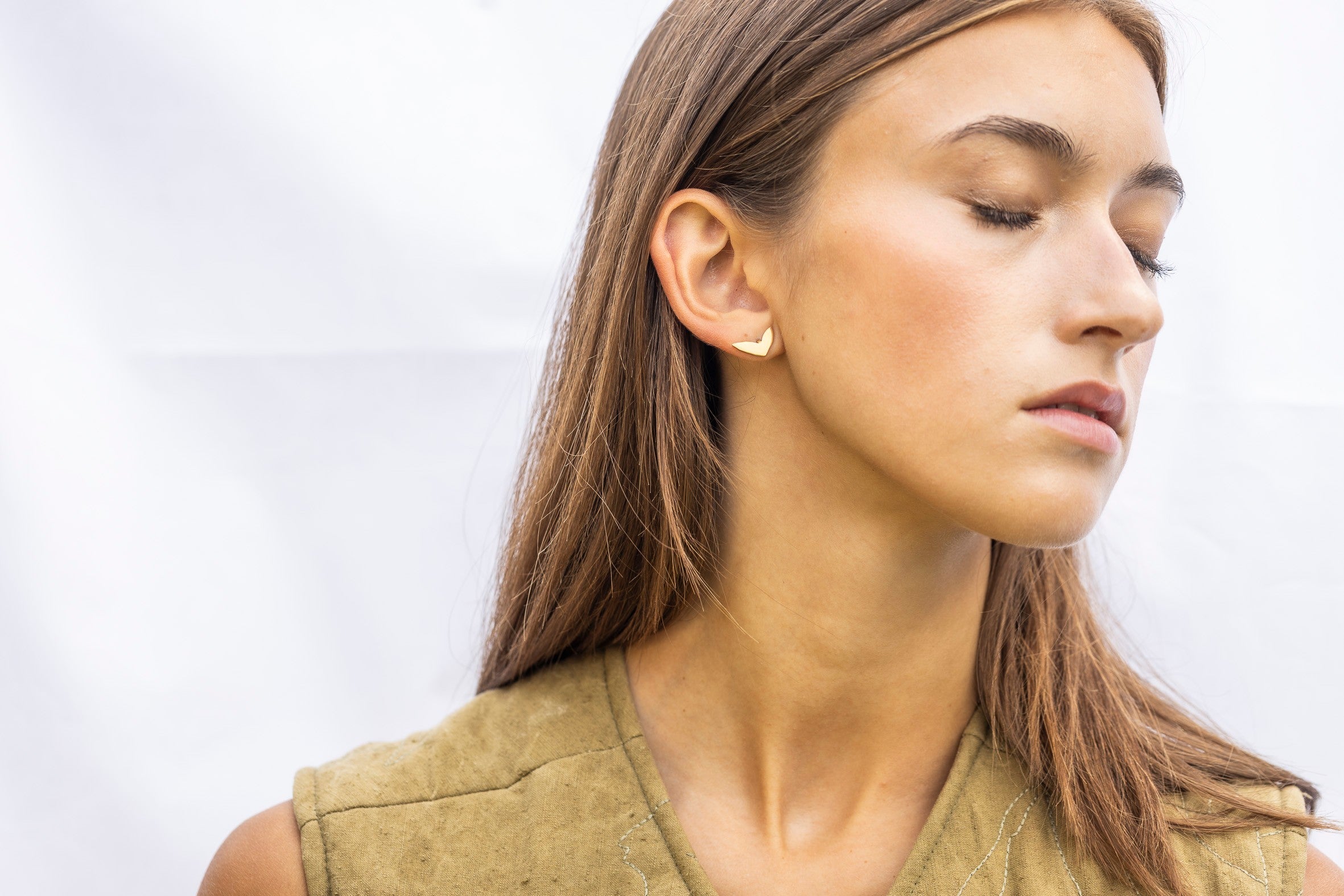Boucles d'oreilles modèle Vola finition Sunlit, vue détaillée