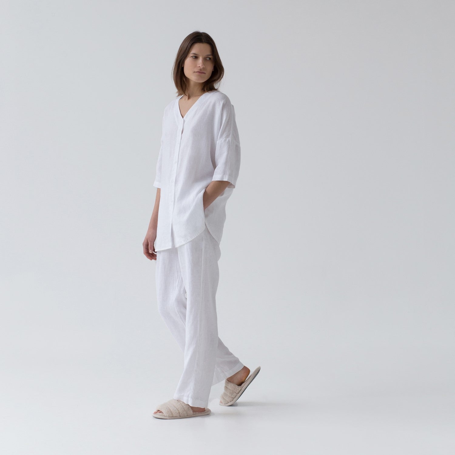 Ensemble loungewear en lin Primrose Linen Tales coloris blanc optique, vue produit