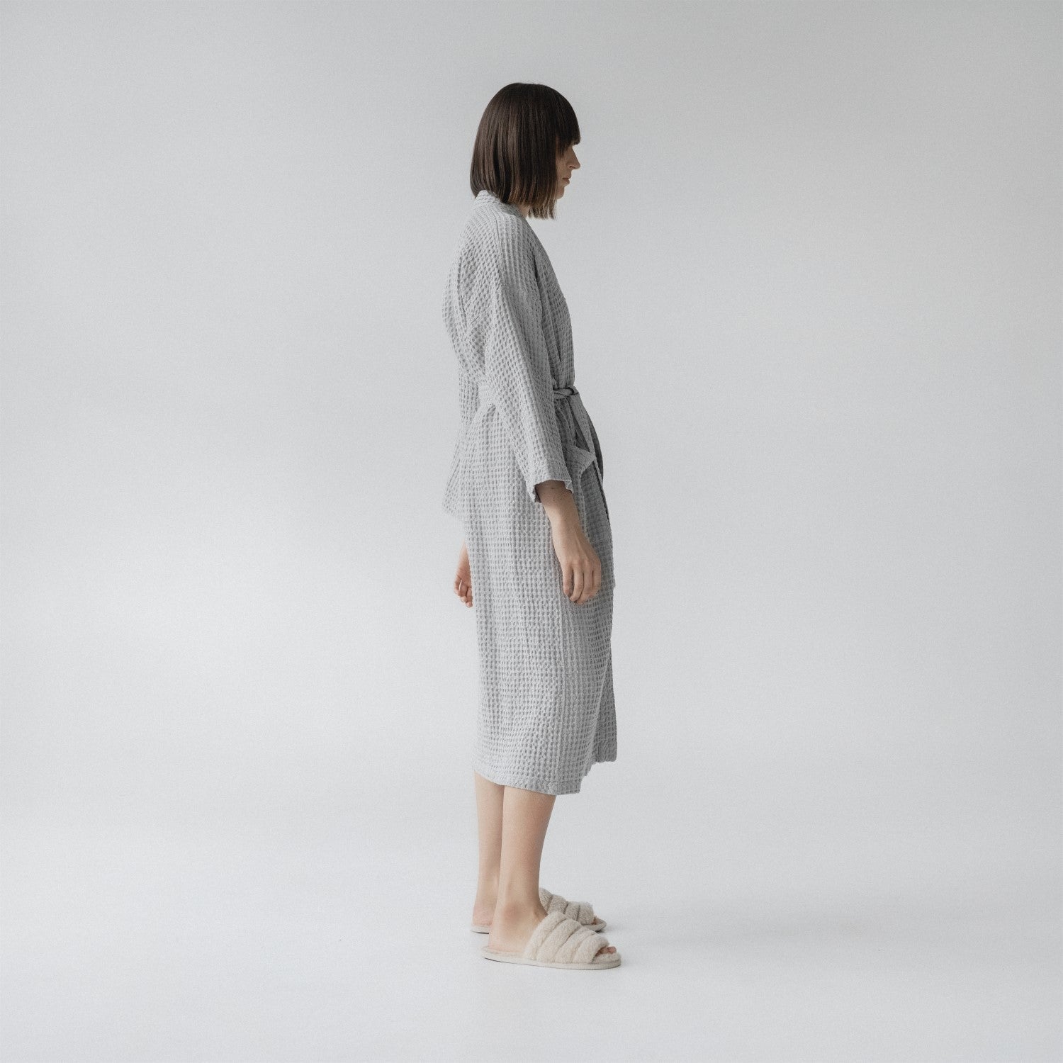 Peignoir en lin et coton gaufré nid d'abeille Linen Tales, coloris gris clair vue produit