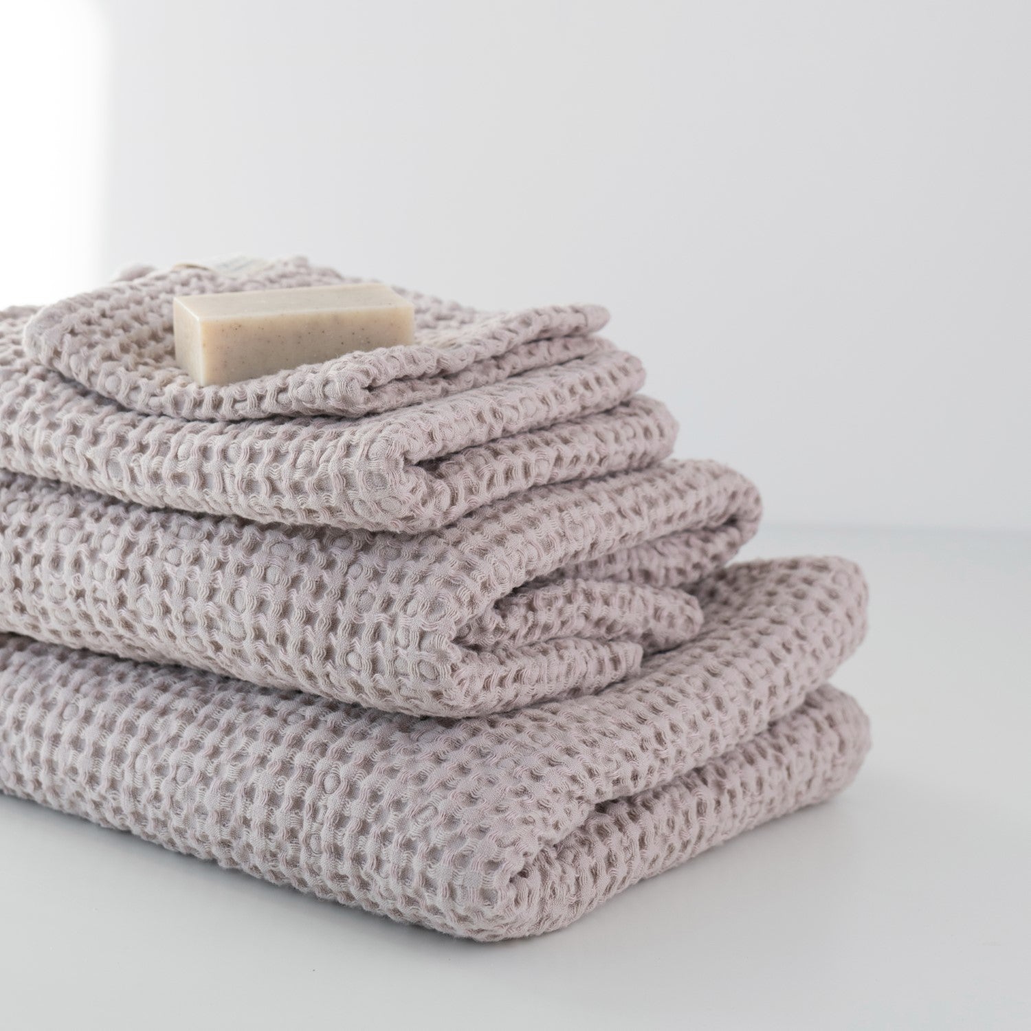 Serviette en lin et coton gaufré nid d'abeille Linen Tales, coloris poudre vue alternative
