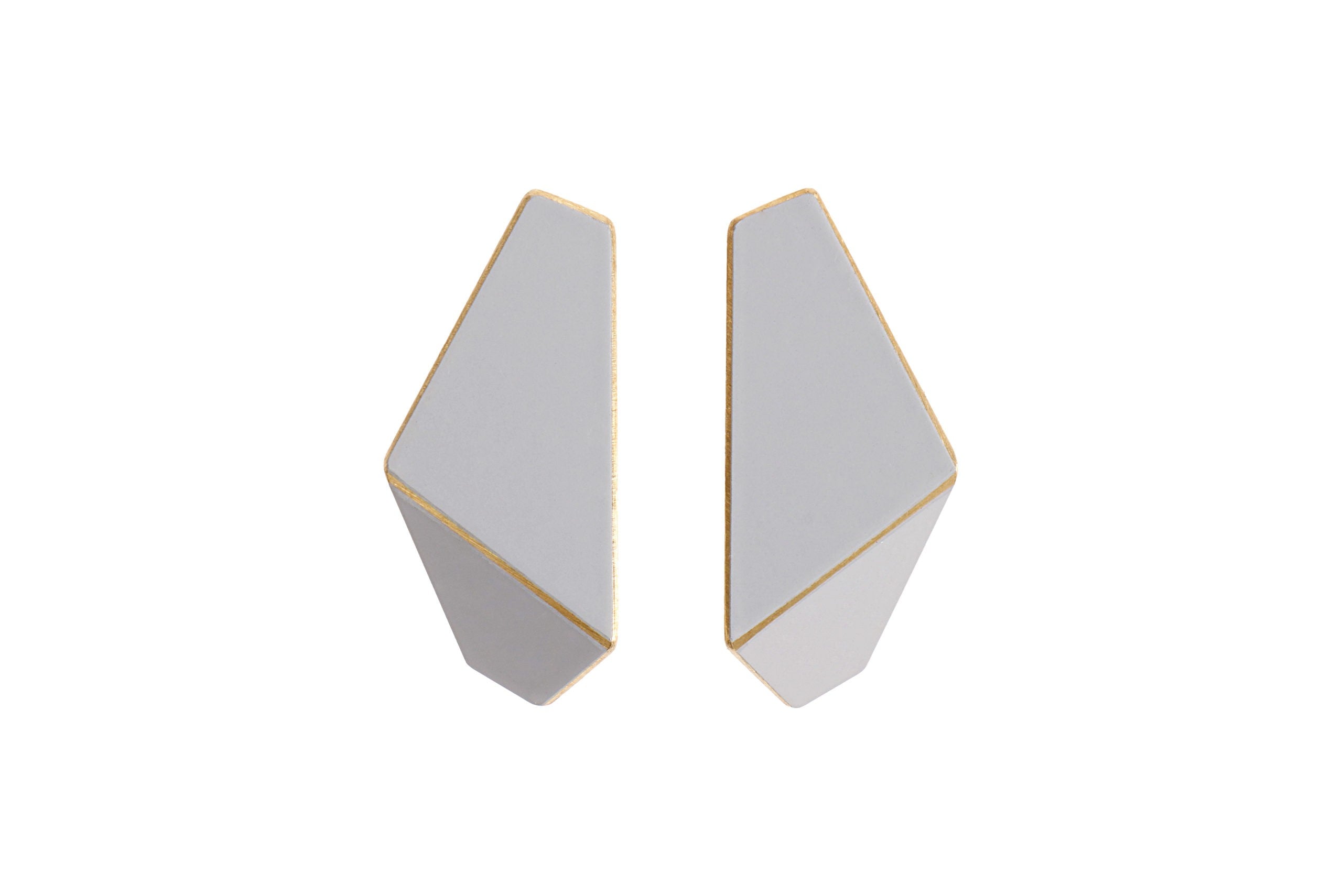 Boucles d'oreilles fines pliées modèle Folded Slim, vue détaillée finale