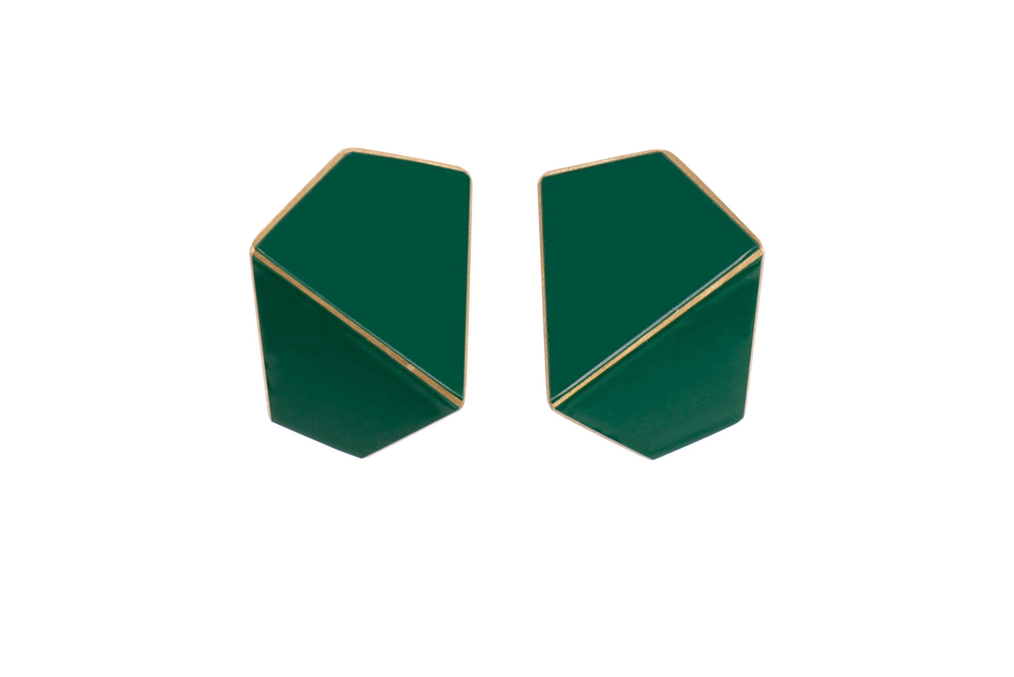 Boucles d'oreilles larges pliées modèle Folded Wide vert mousse, vue détaillée