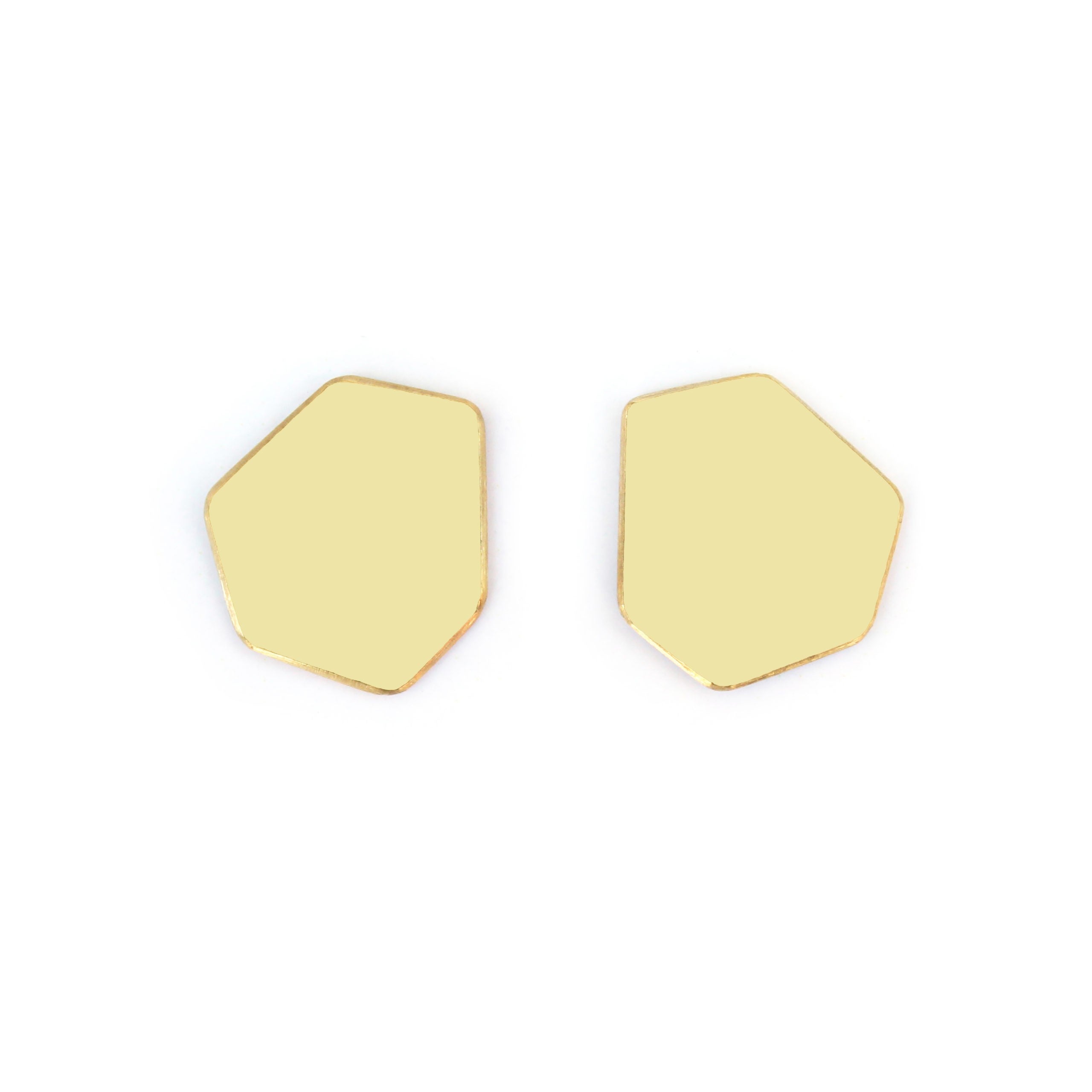 Mini boucles d'oreilles, vue finale