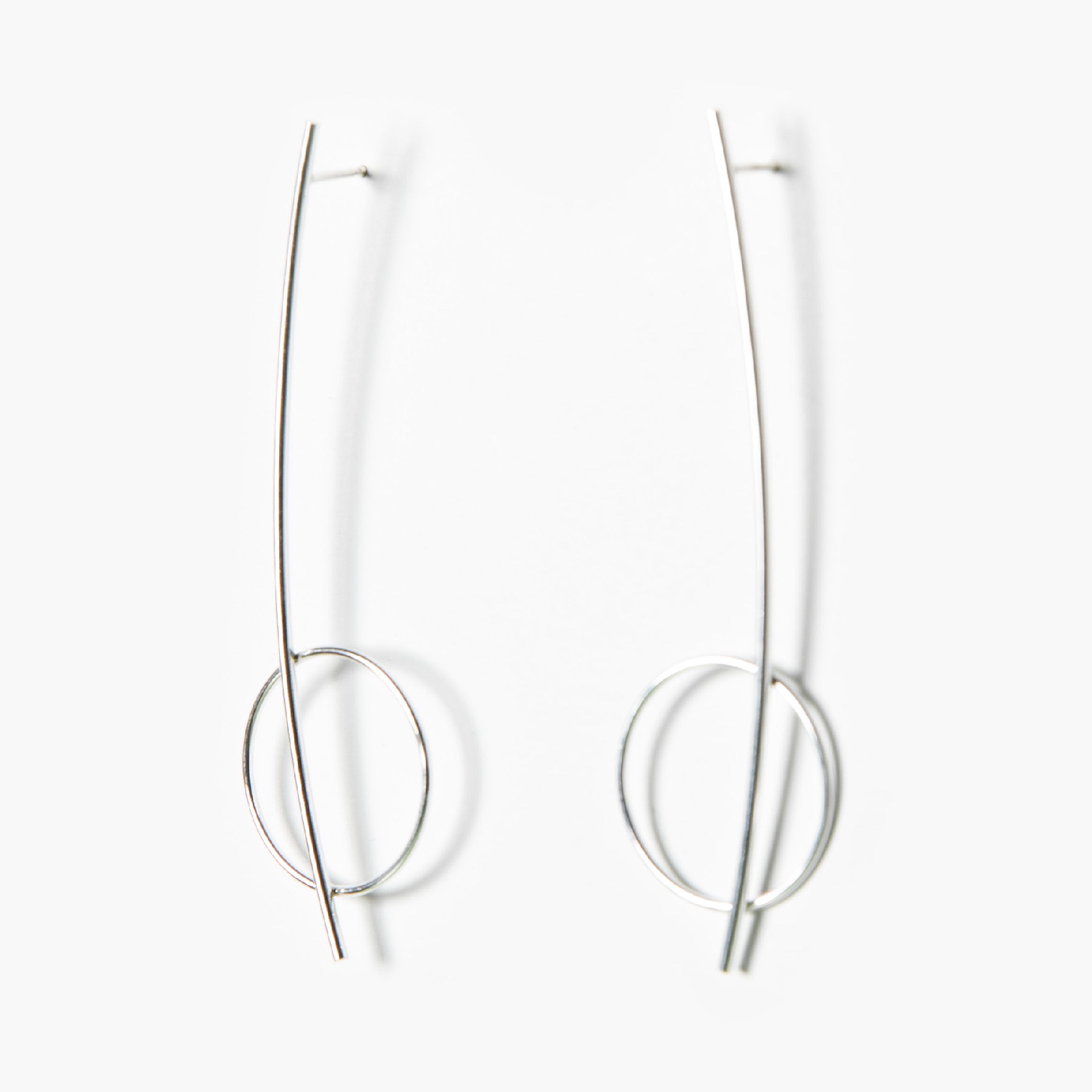 Boucles d'oreilles modèle HARMONY en métal, vue détaillée