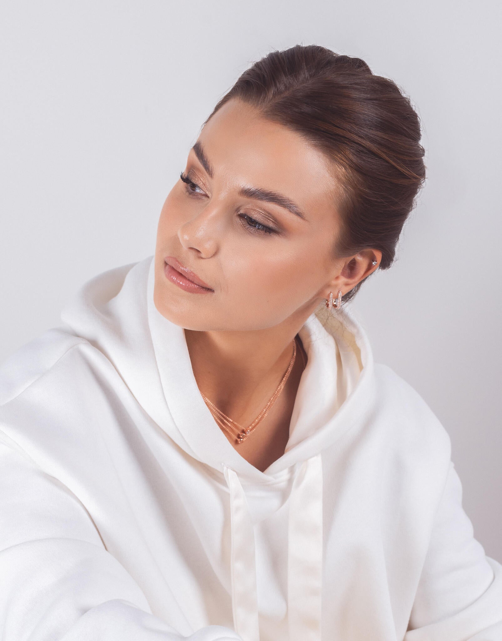 Boucles d'oreilles myamoon modèle Metropolitan Glow zircon blanc set complet, vue alternative