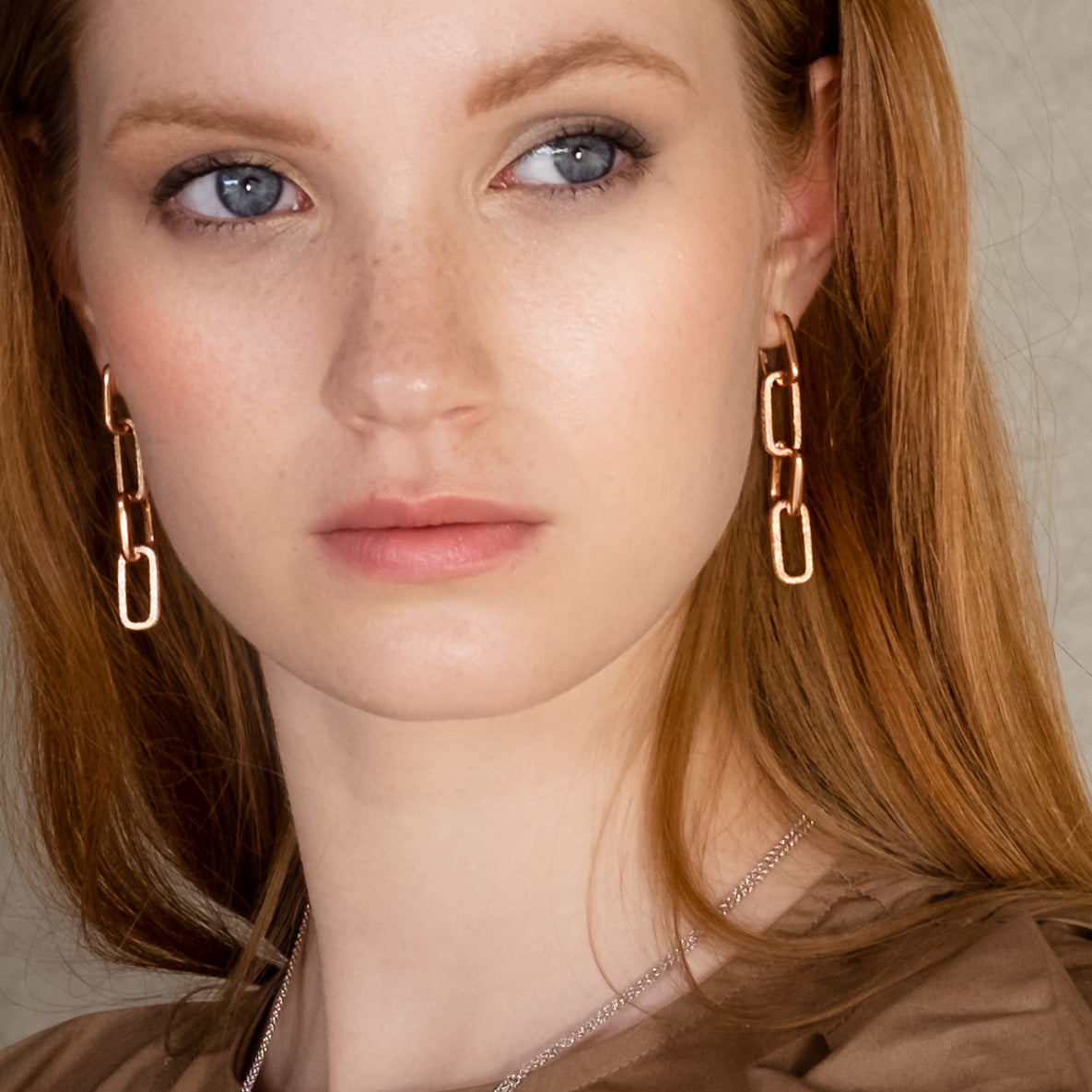 Boucles d'oreilles myamoon modèle Metropolitan Longing, vue produit