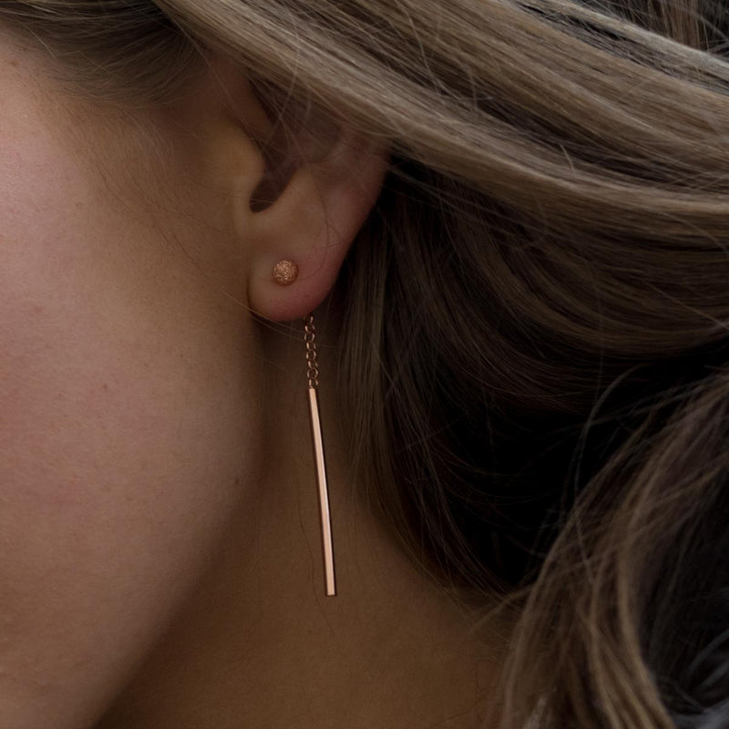 Boucles d'oreilles myamoon modèle Stardust Falling portées, vue produit